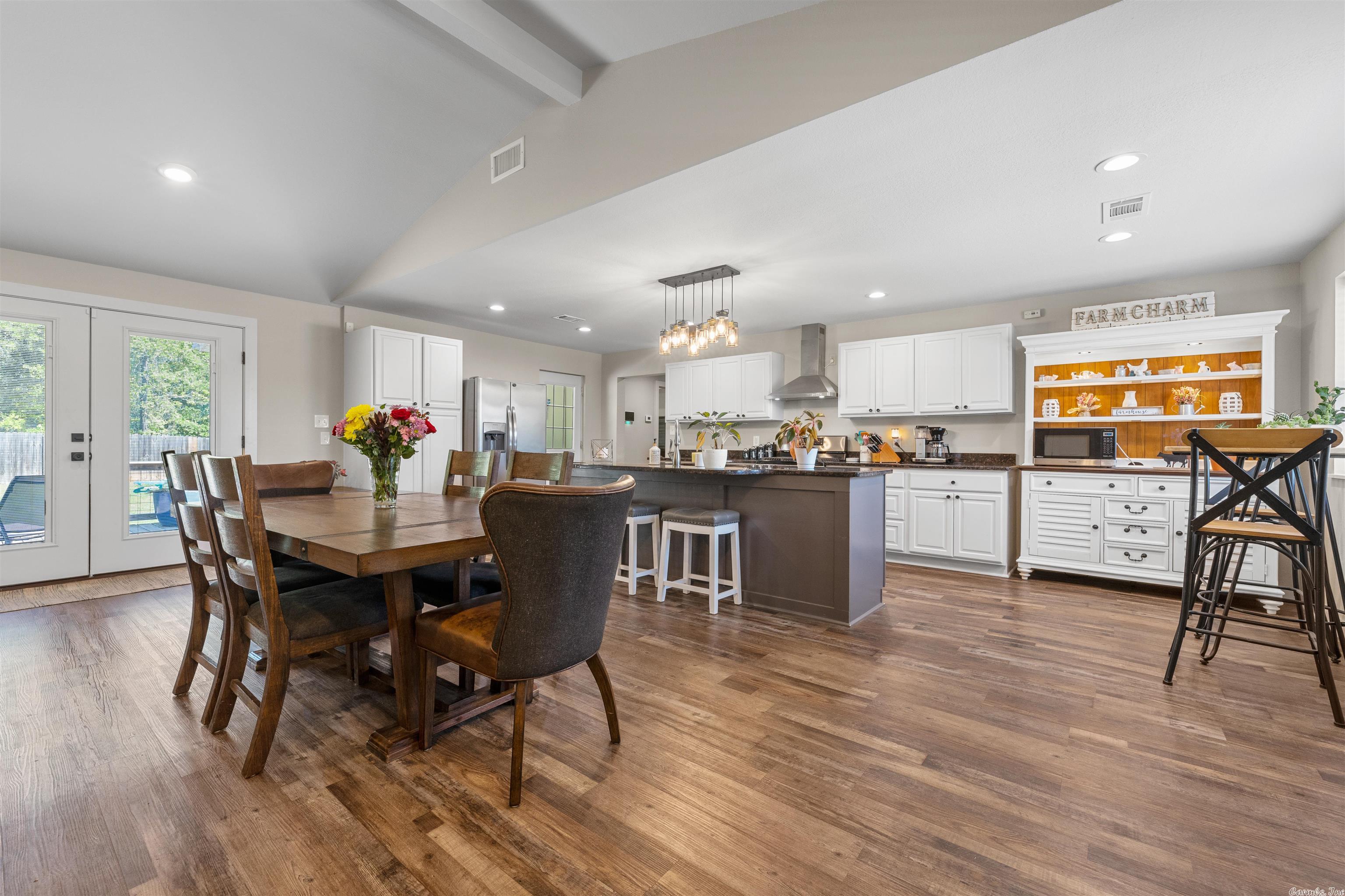 PARADISE MOUNTAIN - Residential