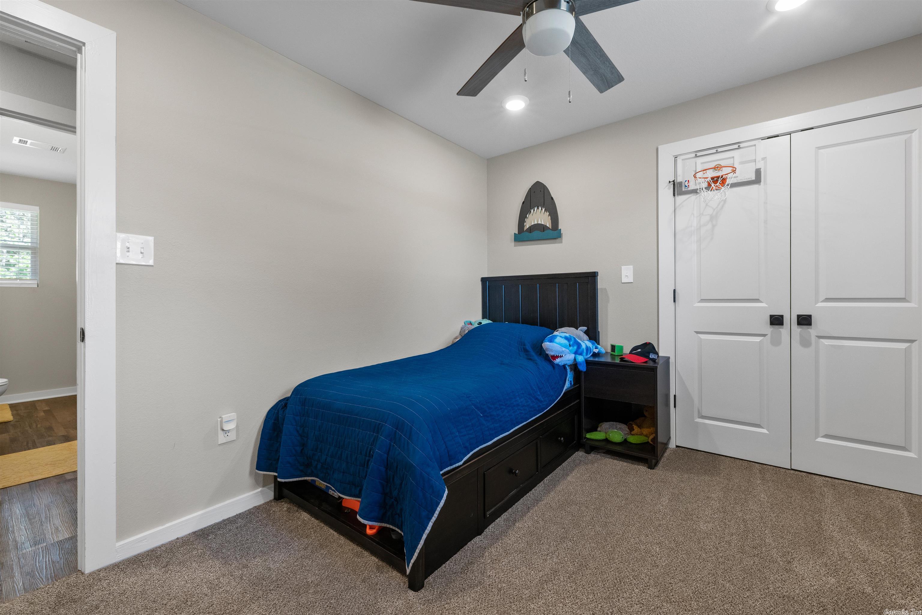 PARADISE MOUNTAIN - Residential