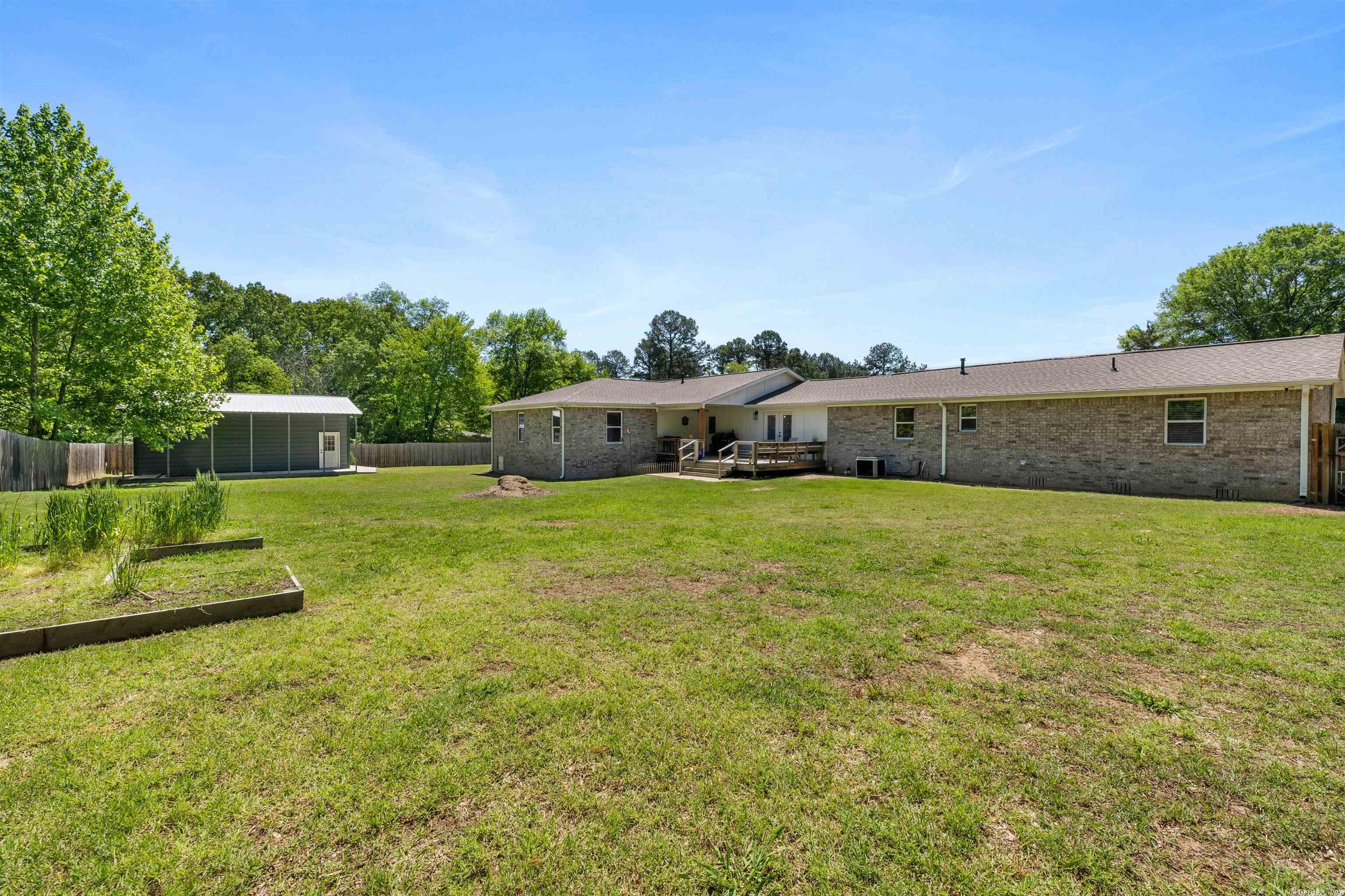 PARADISE MOUNTAIN - Residential