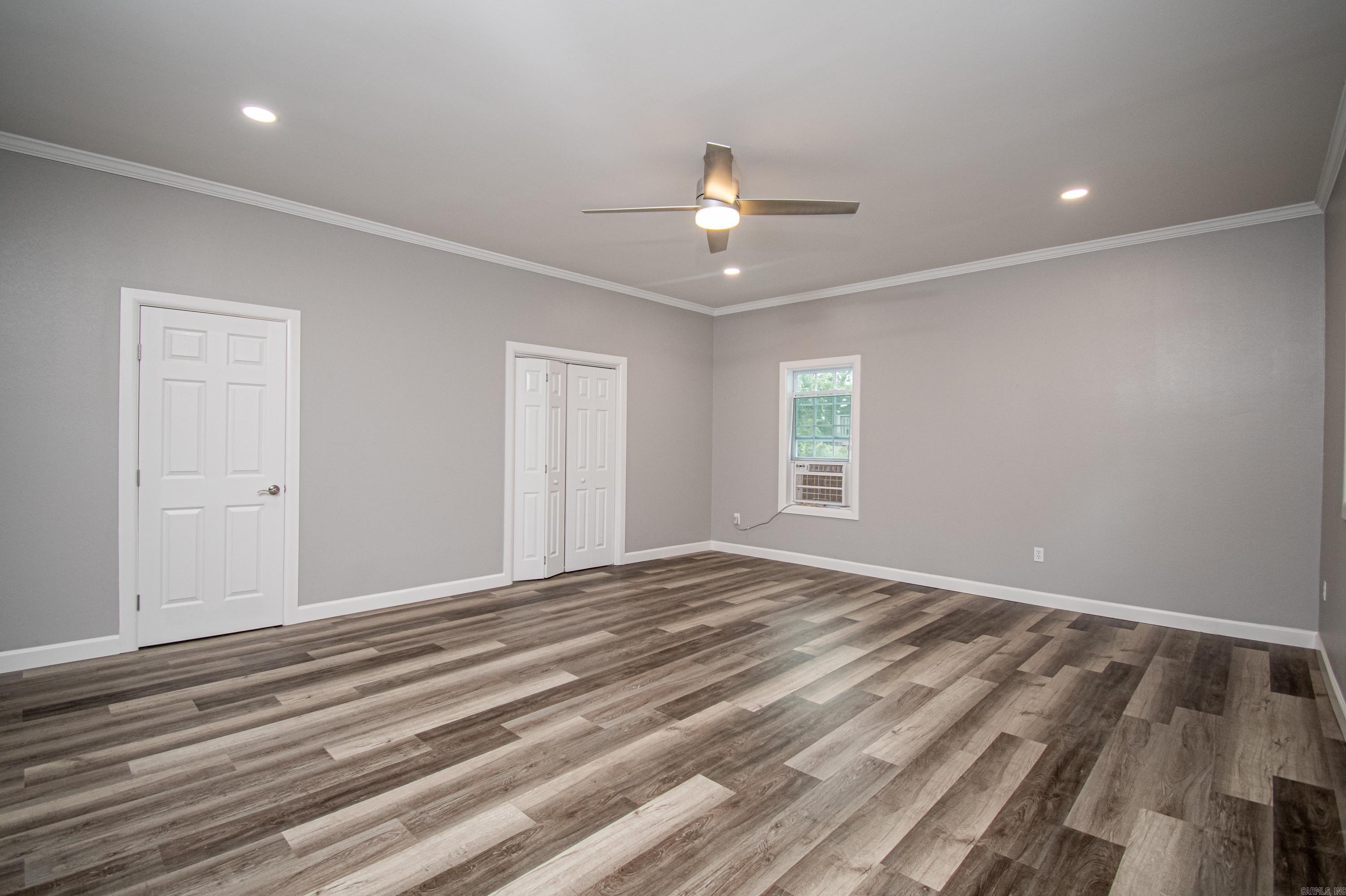 WEST WOODS - Residential