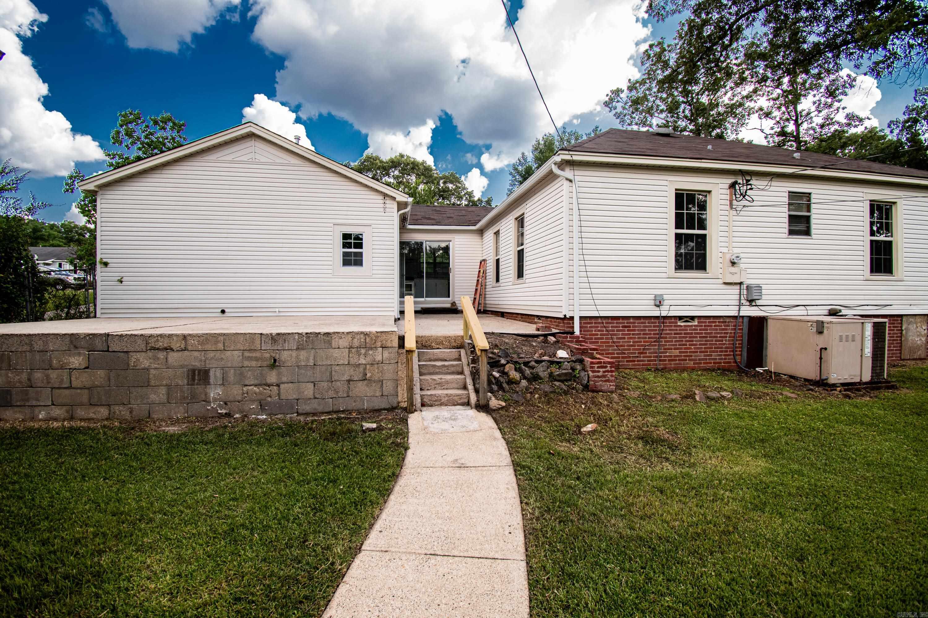 WEST WOODS - Residential