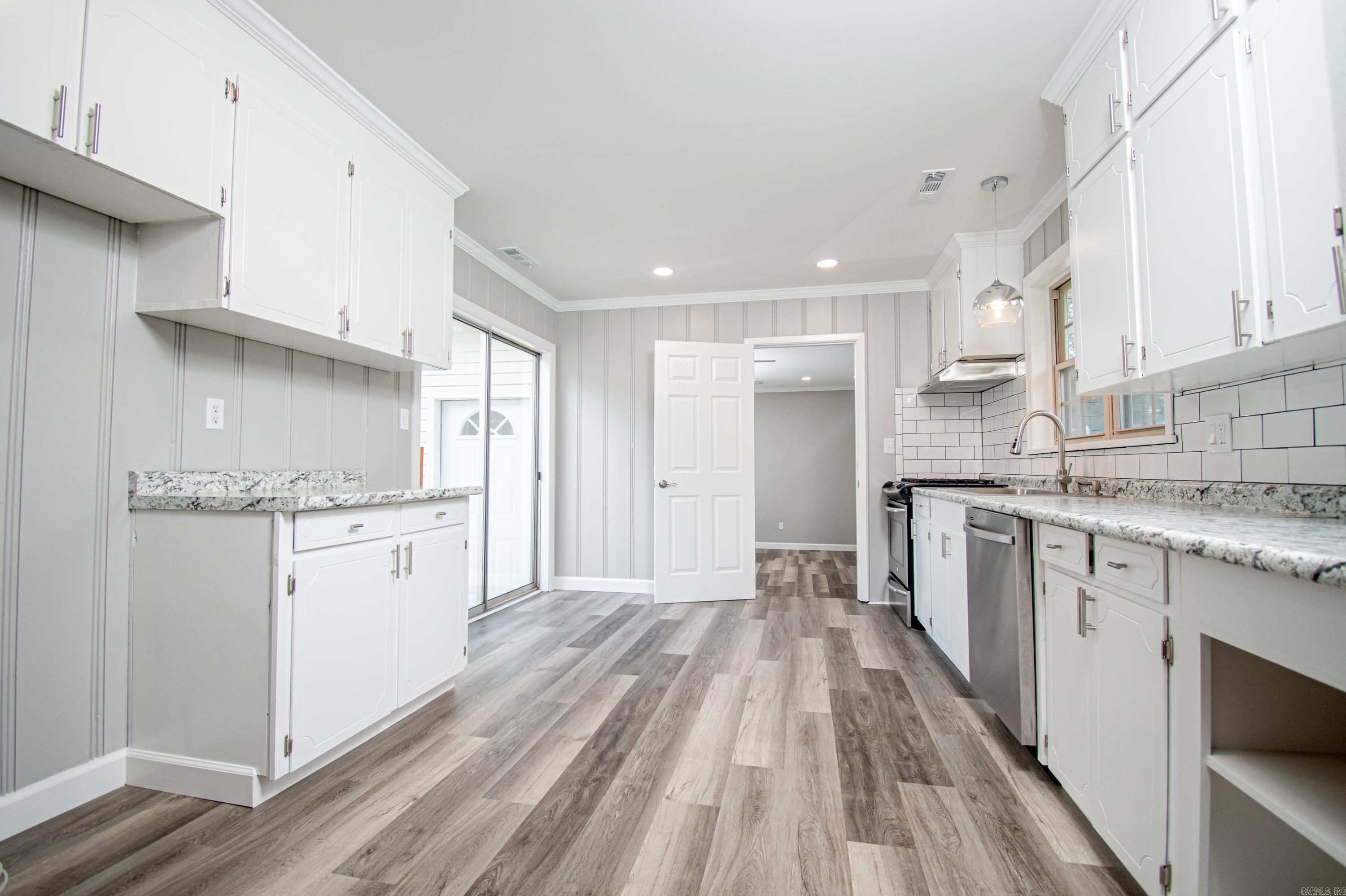 WEST WOODS - Residential