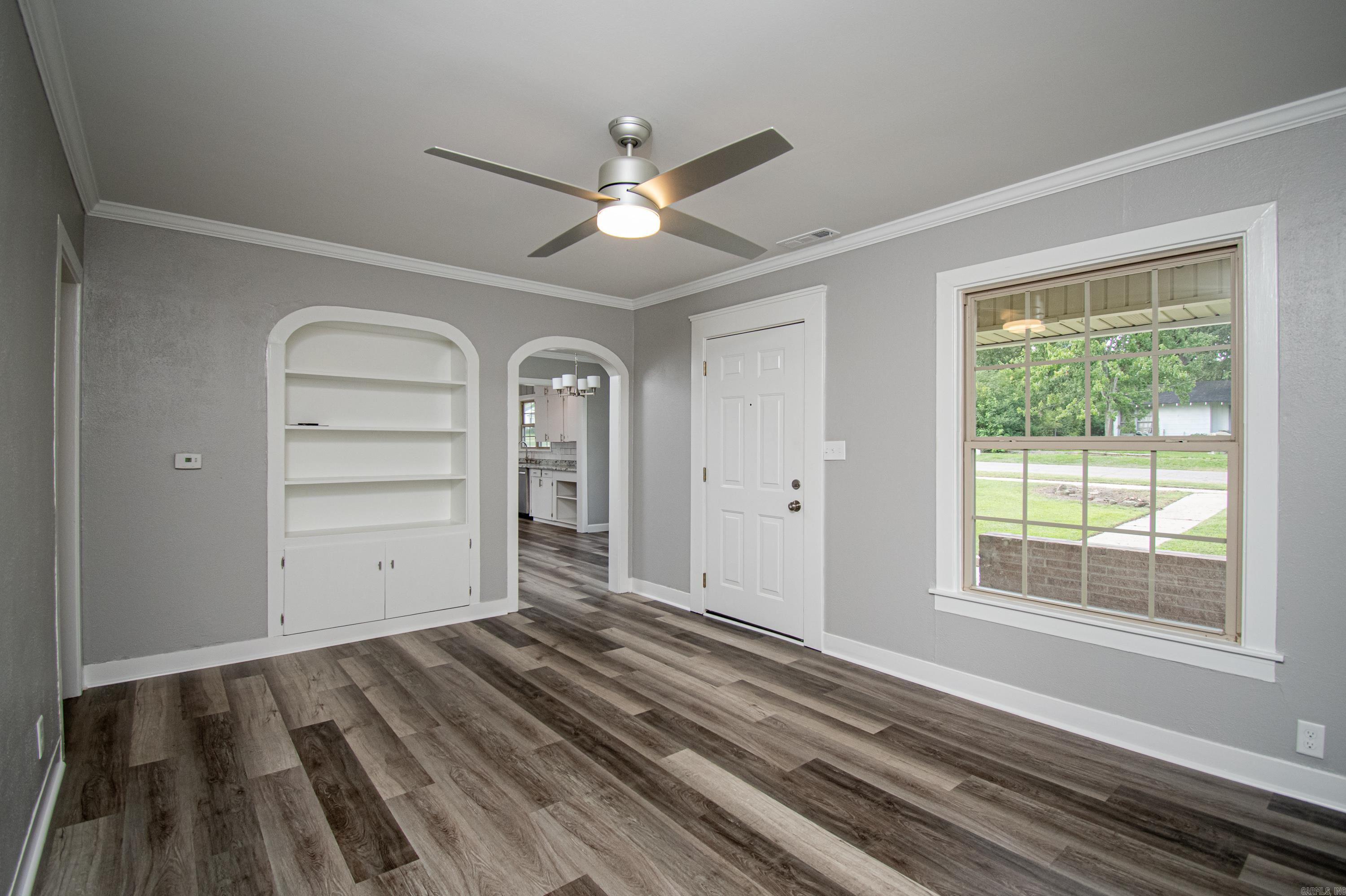 WEST WOODS - Residential