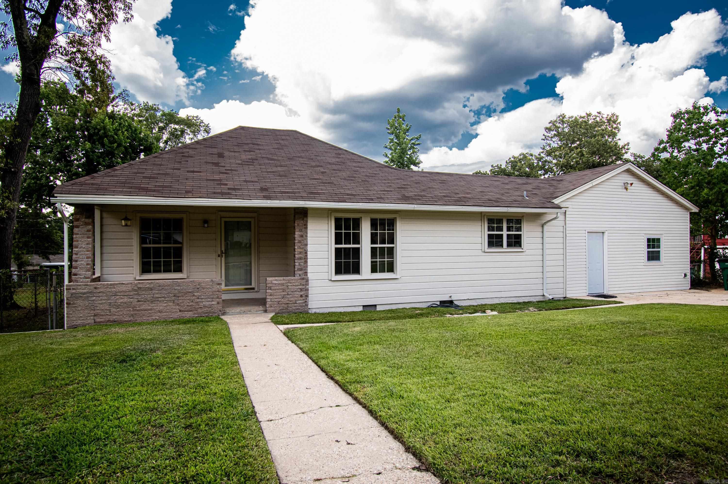 WEST WOODS - Residential