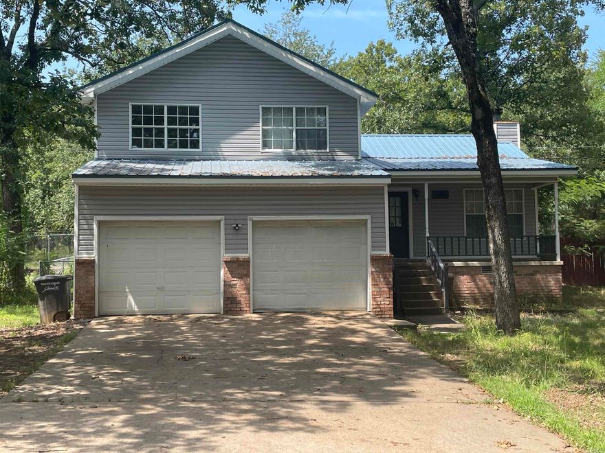 Inside this 3 bedroom 2 bath home you will find several updates that were completed in 2022. These updates include new vinyl flooring, new carpet, new ceiling fans, new stove, new siding, and a new metal roof.  Fully fenced backyard and plenty of room for family gatherings. This split-level home is in a well-established neighborhood and ready for new owners. Minutes from LRAFB. Schedule a showing today!