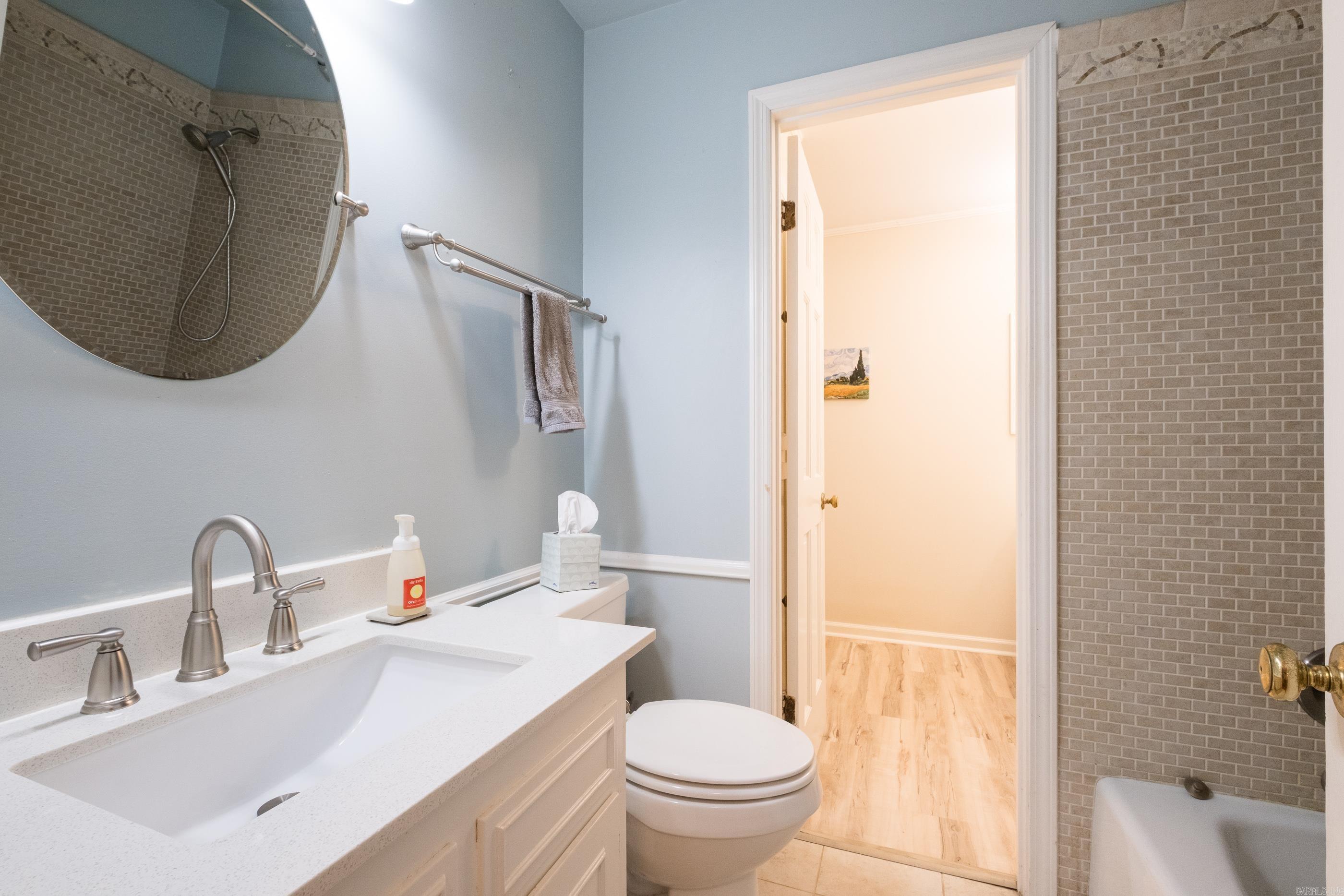 North Leawood Manor - Residential