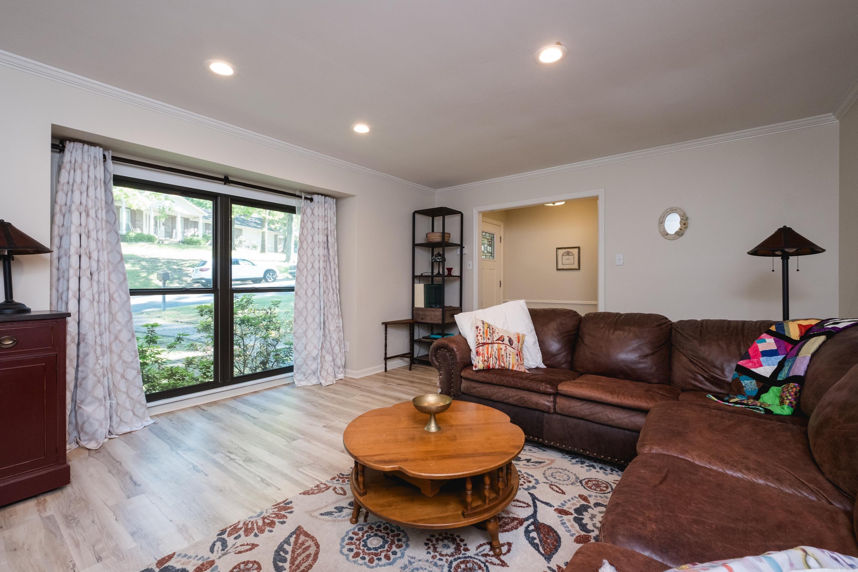 North Leawood Manor - Residential