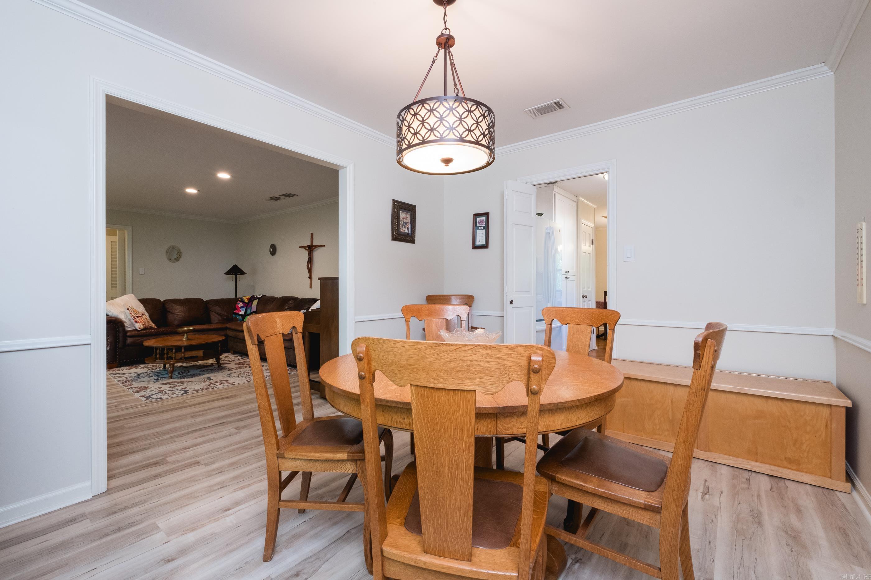 North Leawood Manor - Residential