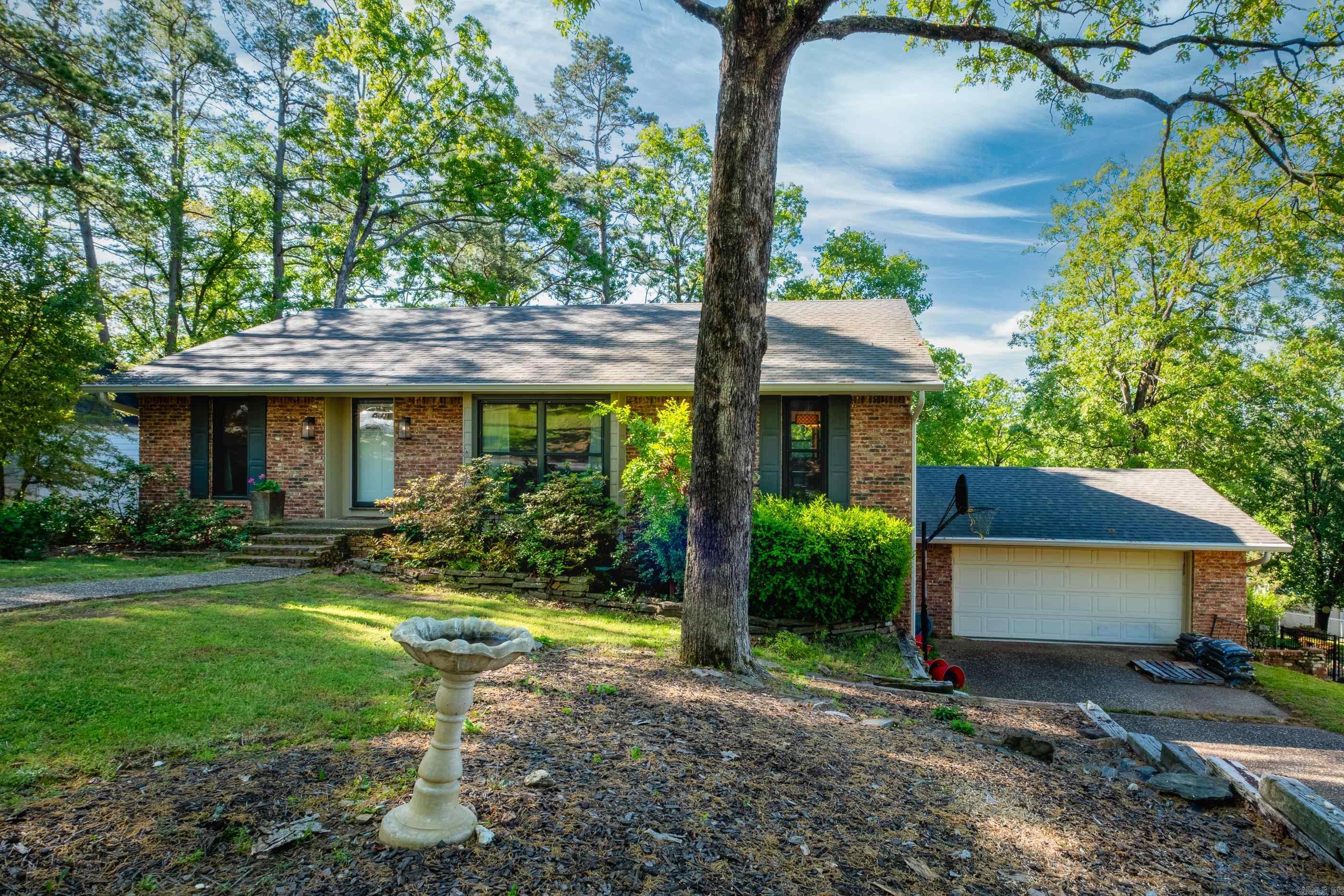 North Leawood Manor - Residential