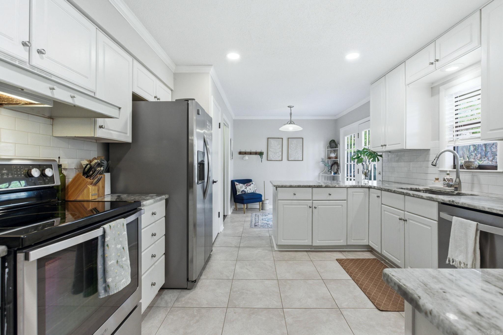 LUDINGTON HGTS - Residential