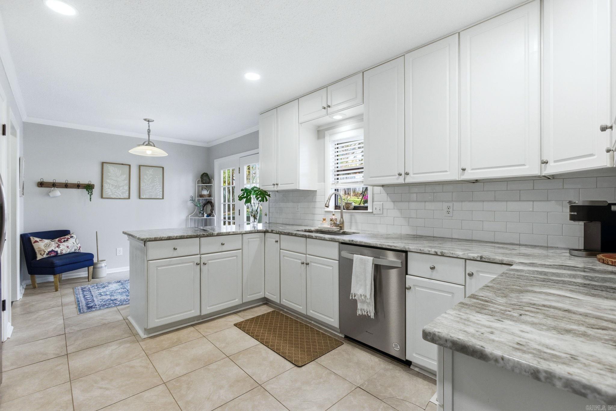 LUDINGTON HGTS - Residential