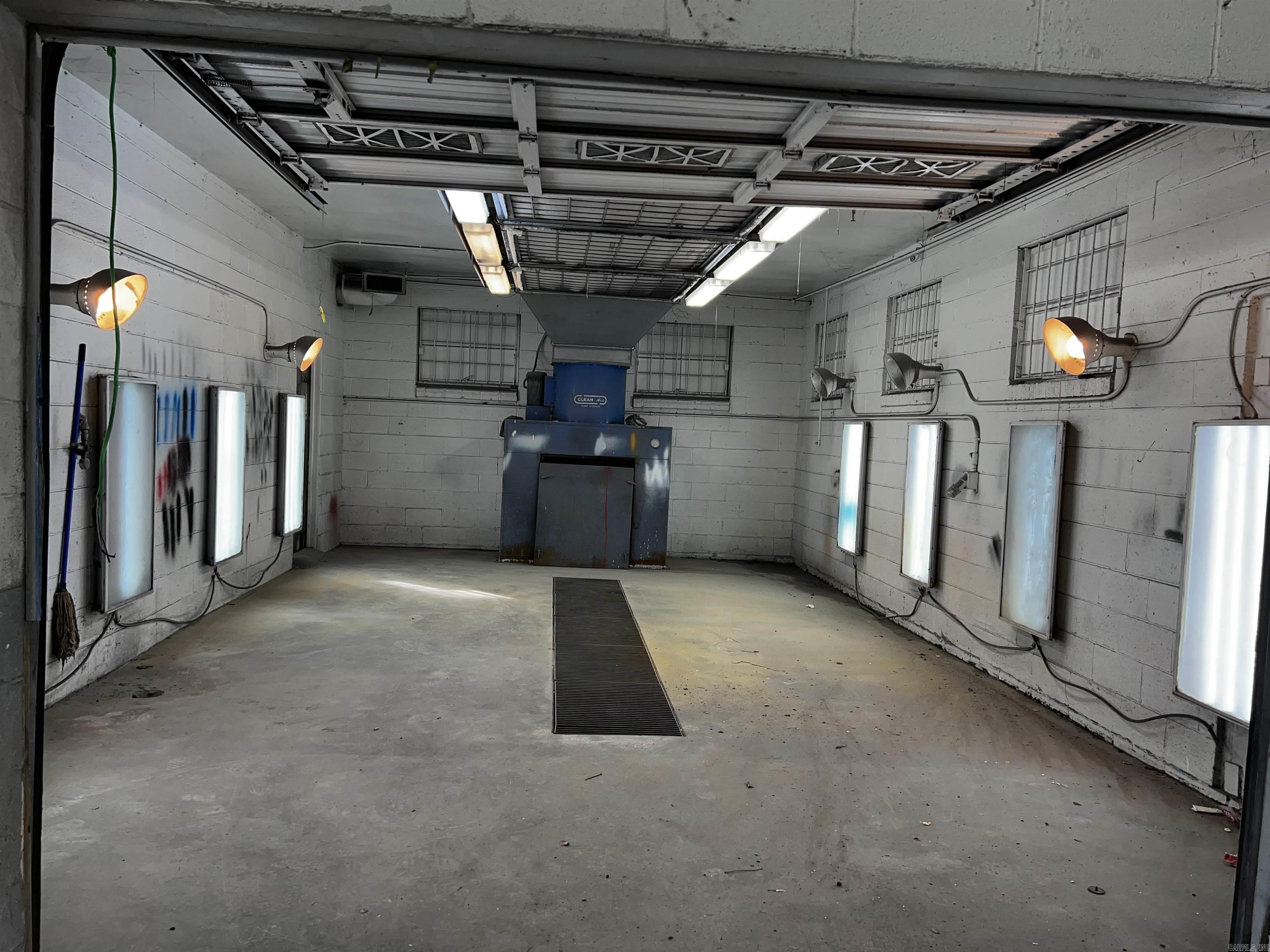 Riffel & Holder - Commercial Sale