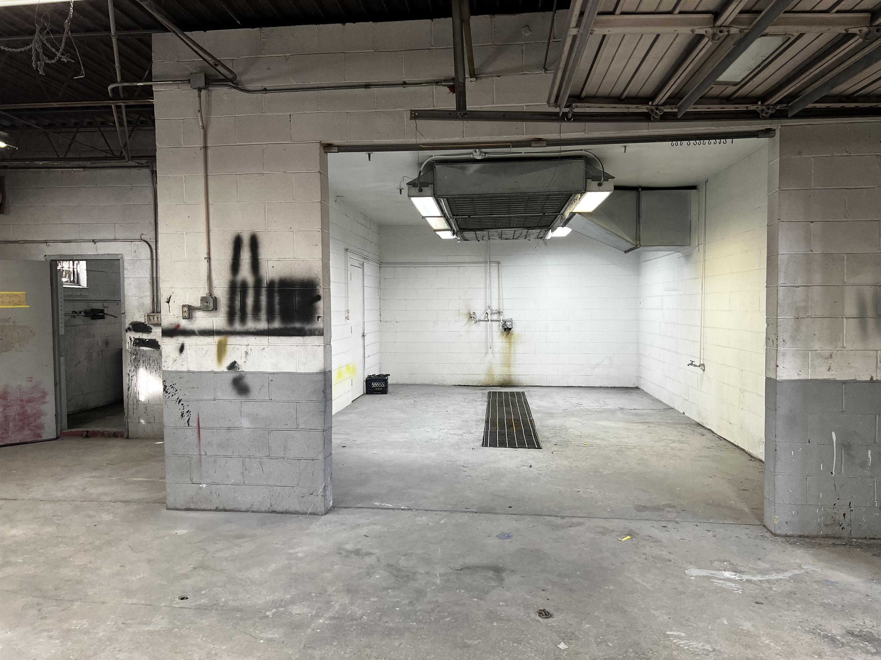 Riffel & Holder - Commercial Sale