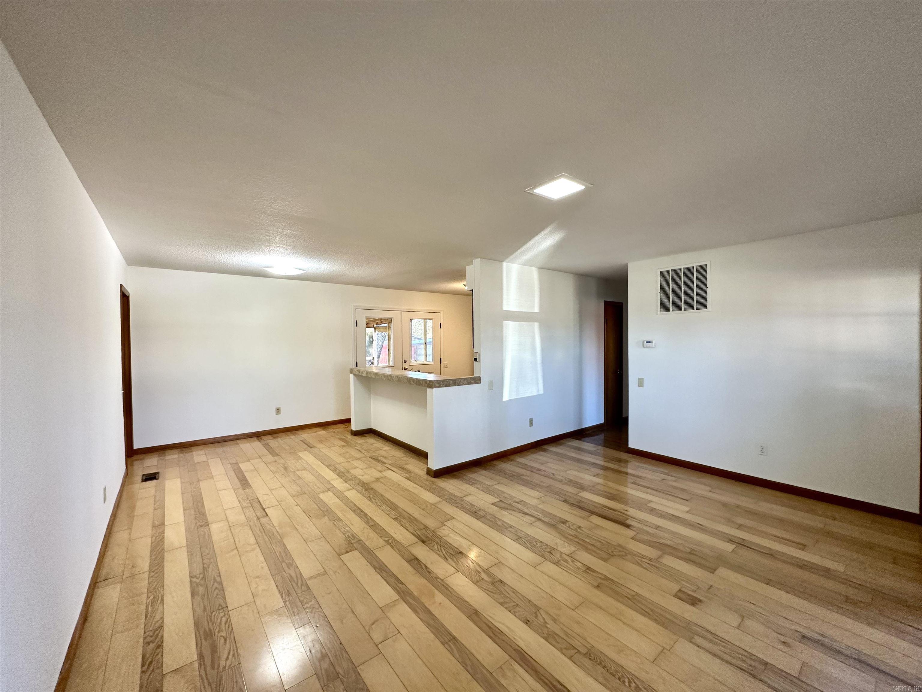 BON TON VILLAGE - Residential