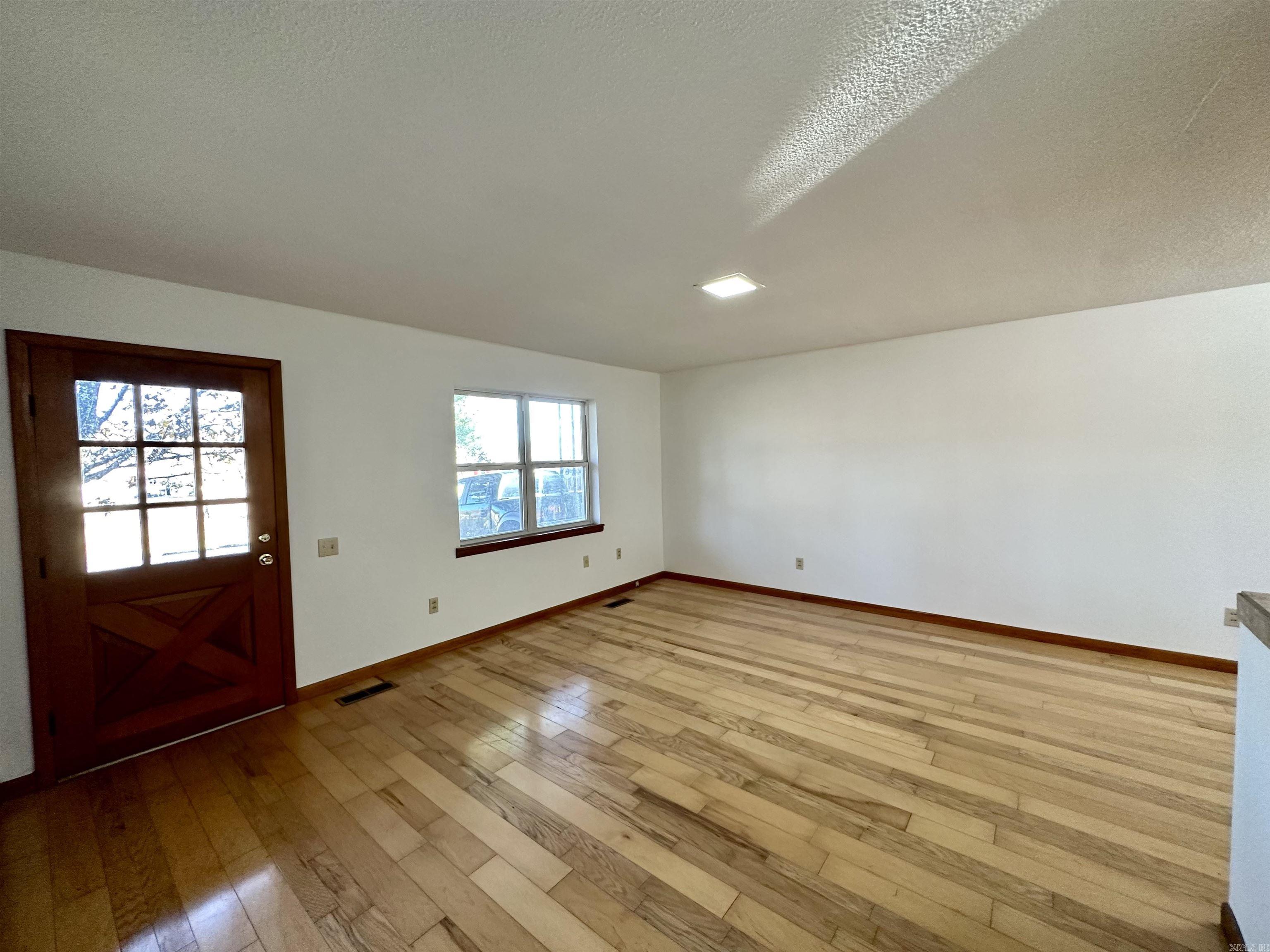 BON TON VILLAGE - Residential