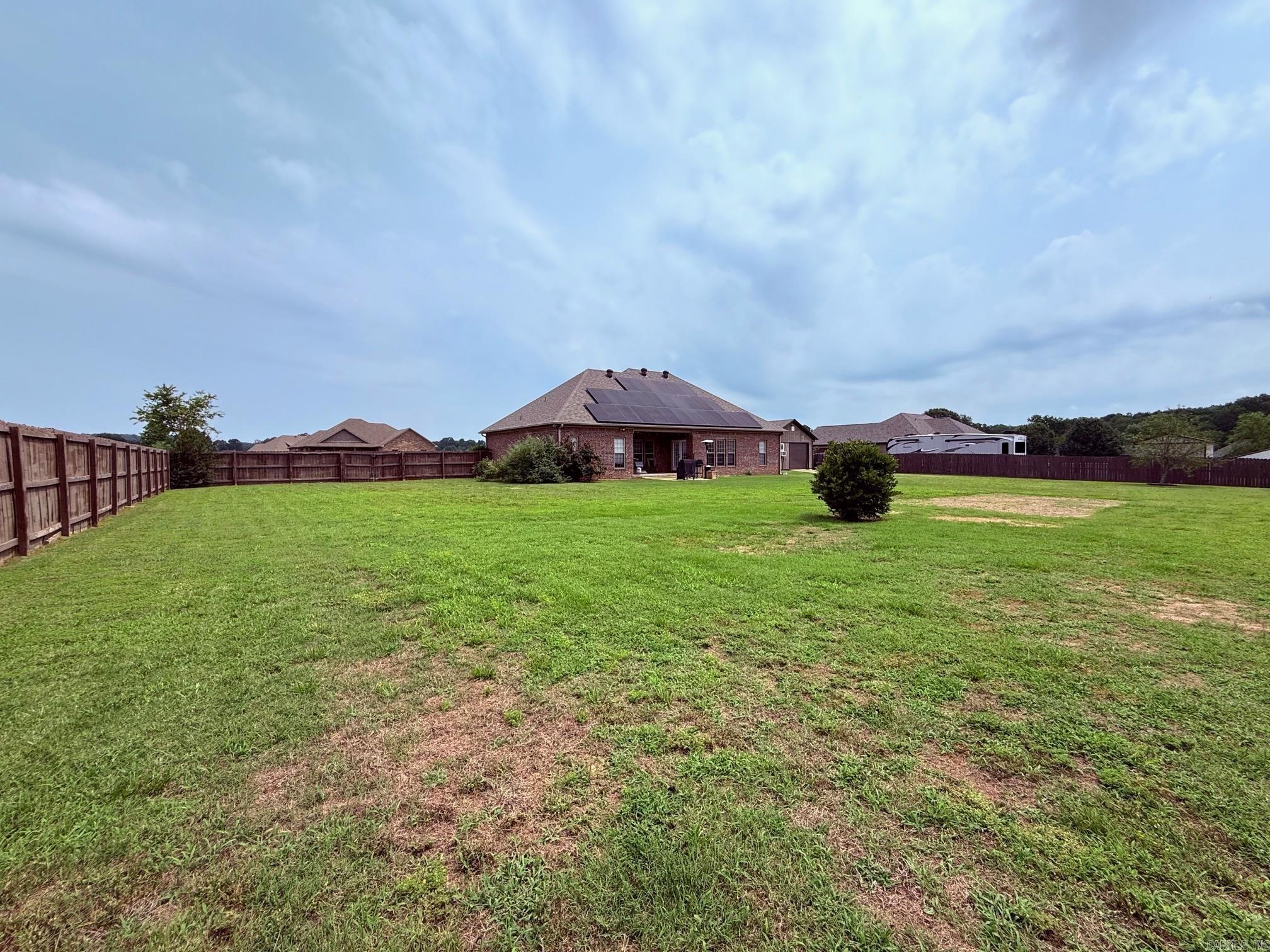 HUNTINGTON ESTATES - Residential