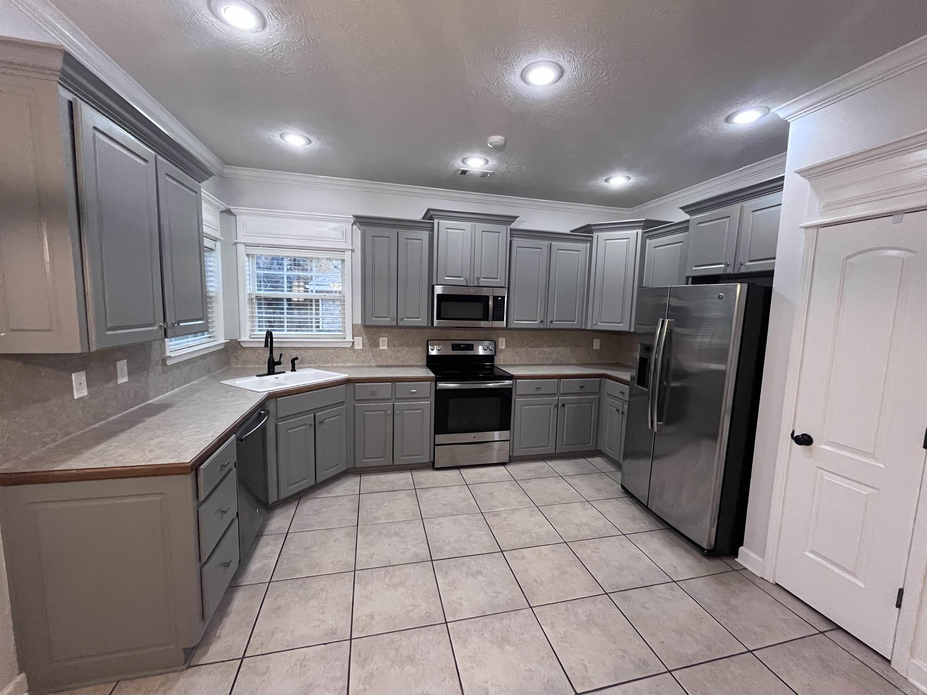 Berrypatch - Residential Lease