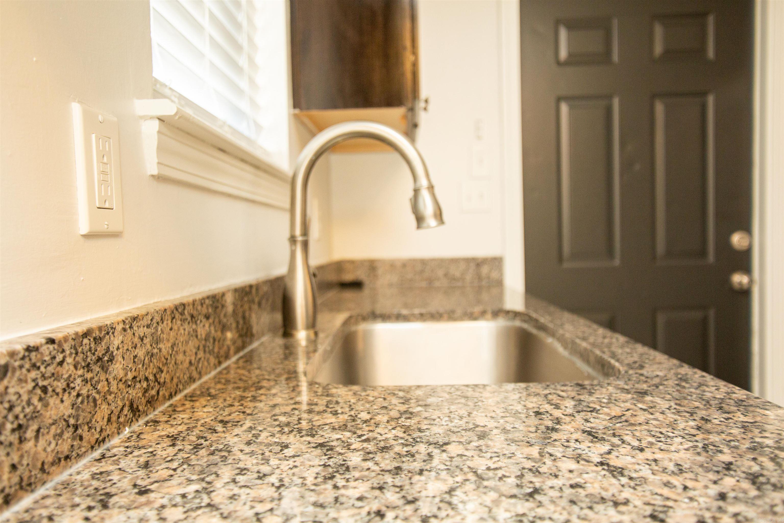 Diamond Pointe - Residential Lease