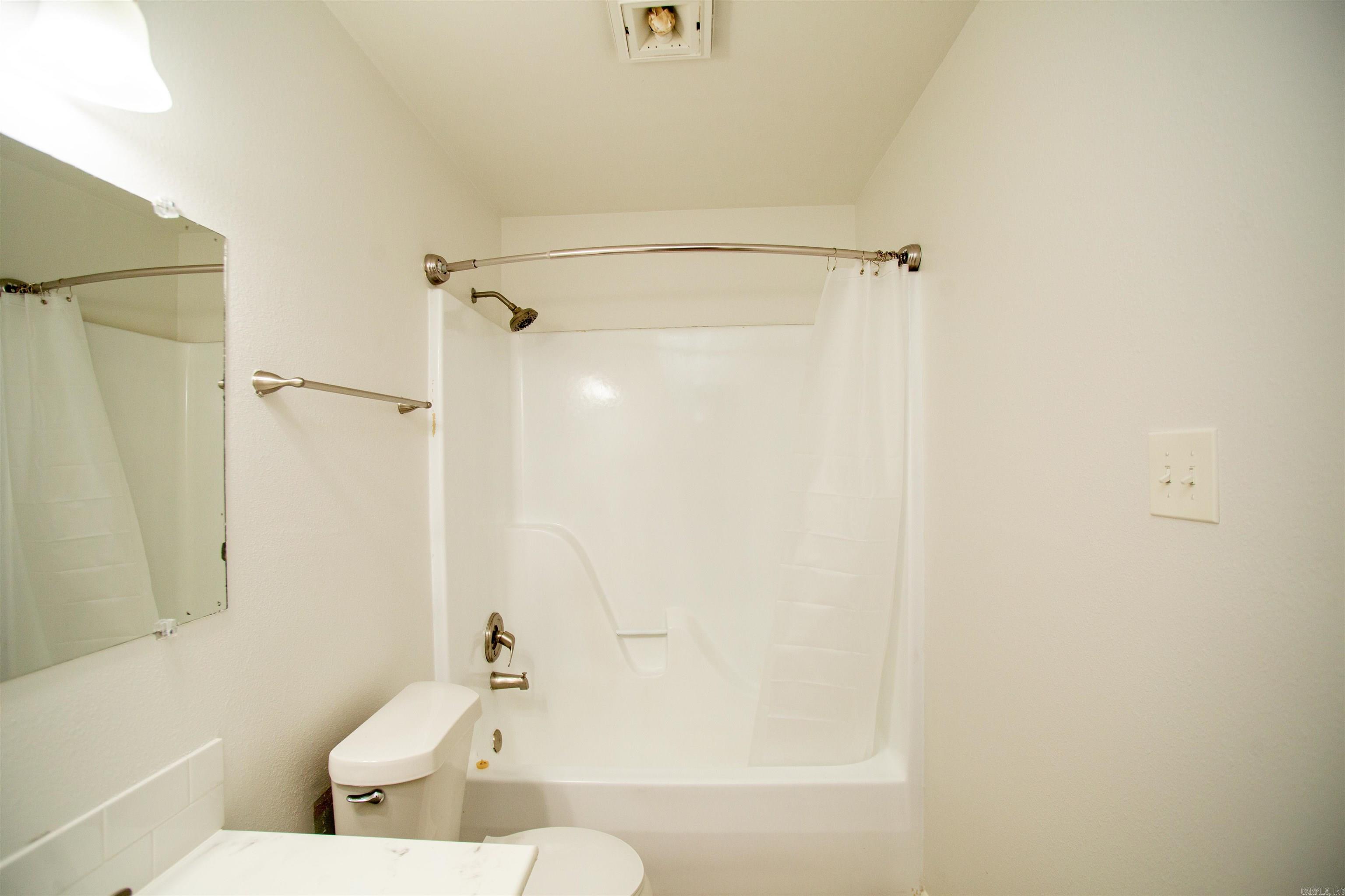 Diamond Pointe - Residential Lease