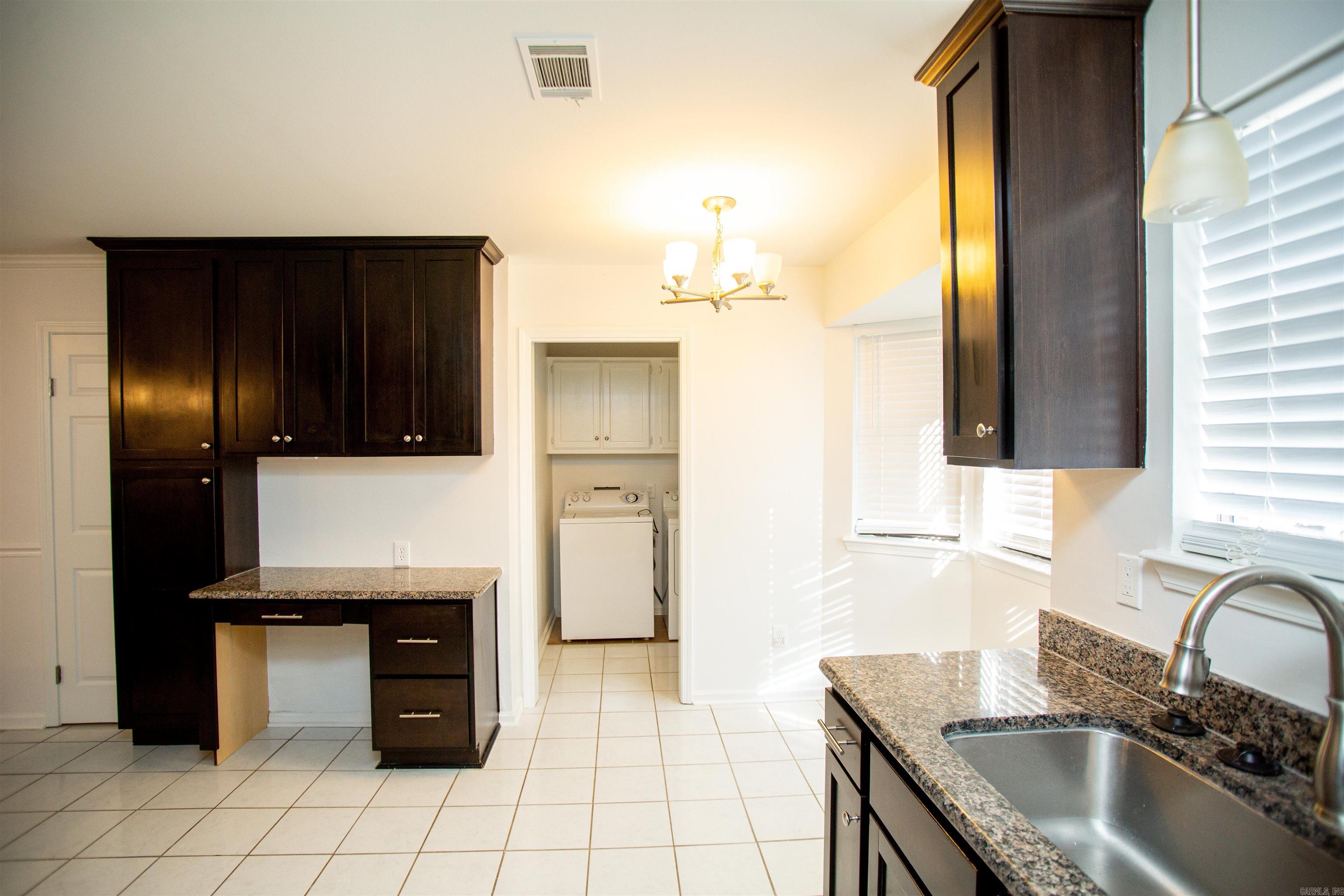 Diamond Pointe - Residential Lease