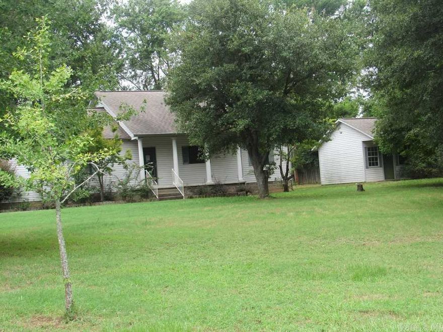 Cabot-- SOLD AS IS  Charming Home  this house offers Open Floor Plan, 2 Bed rm, 2 Baths,Split Floor plan,Large Kitchen, Specious Great room / w Fireplace, 2 Car Garage Guest House and more also Fully Fence. Submit offer to: https://agent.res.net/Offers.aspx?-1484137