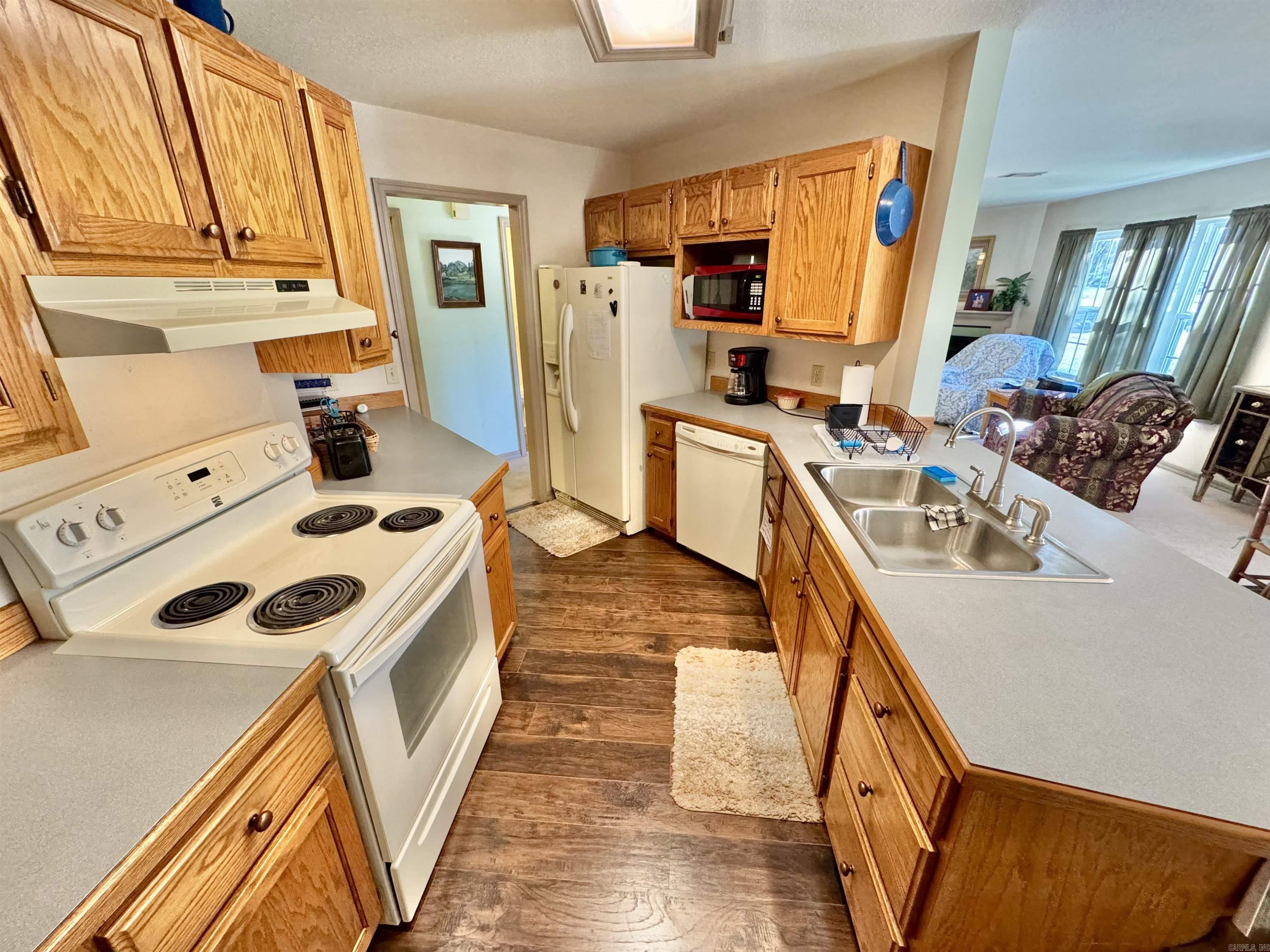 WHITEWATER ESTATES - Residential