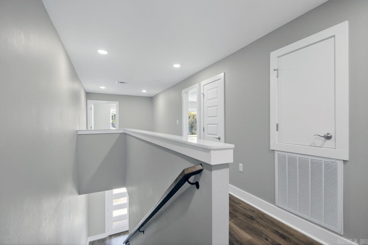 ISABELLE COURT - Residential