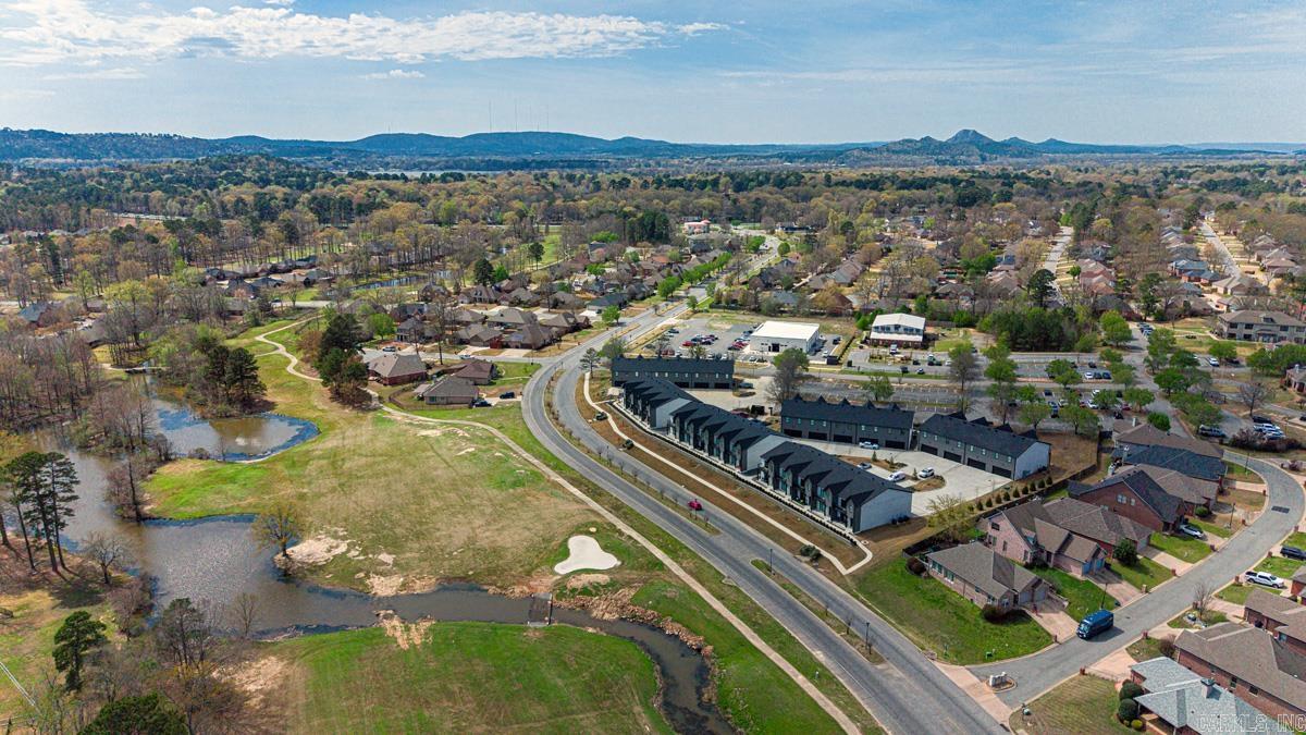 ISABELLE COURT - Residential