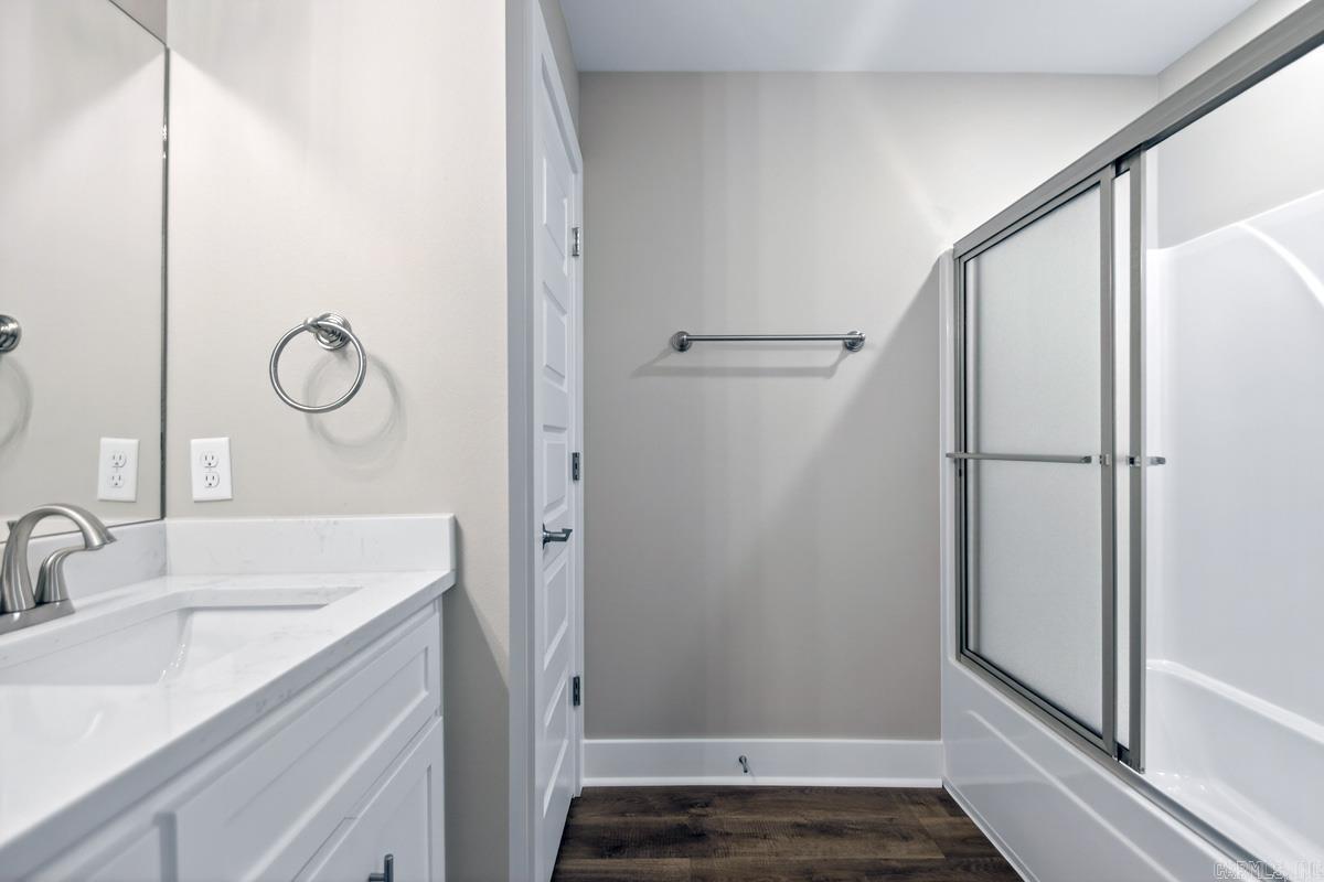 ISABELLE COURT - Residential