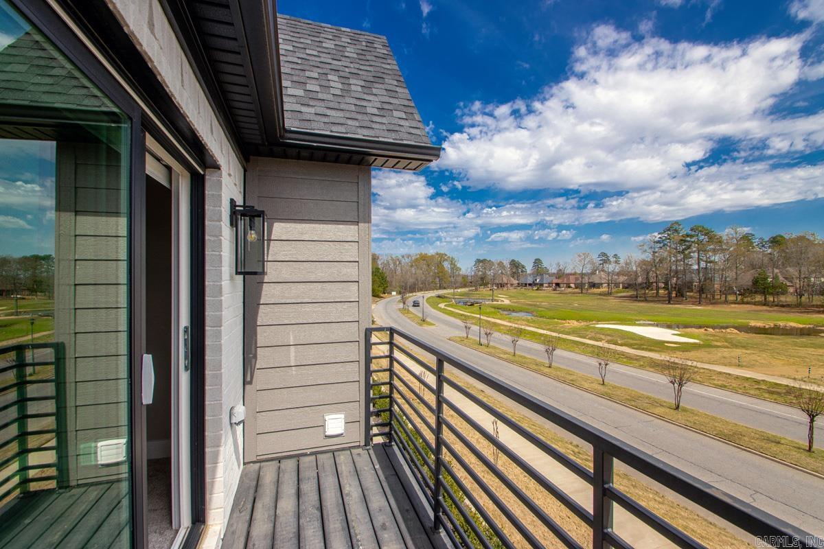 ISABELLE COURT - Residential