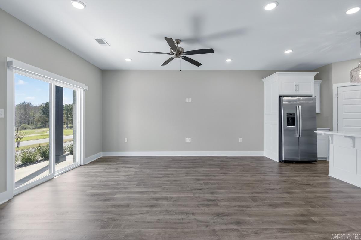 ISABELLE COURT - Residential