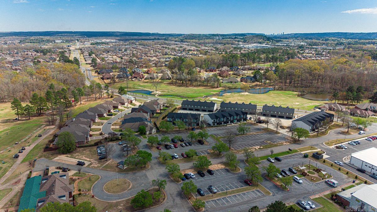 ISABELLE COURT - Residential