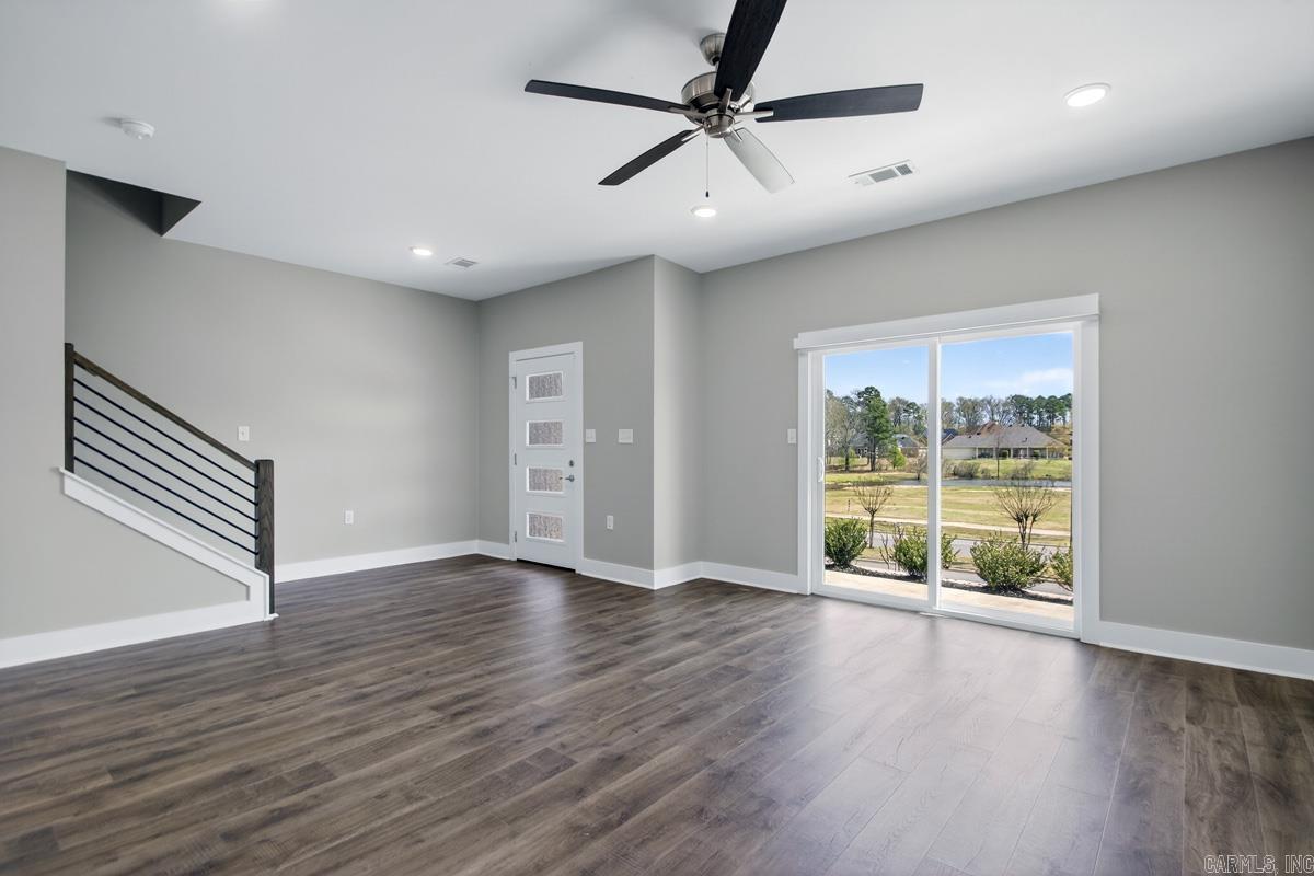 ISABELLE COURT - Residential