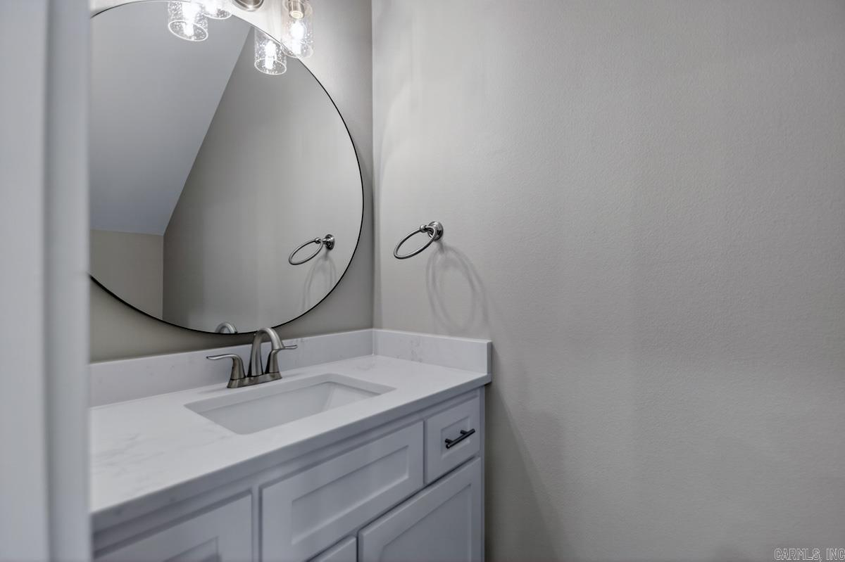 ISABELLE COURT - Residential