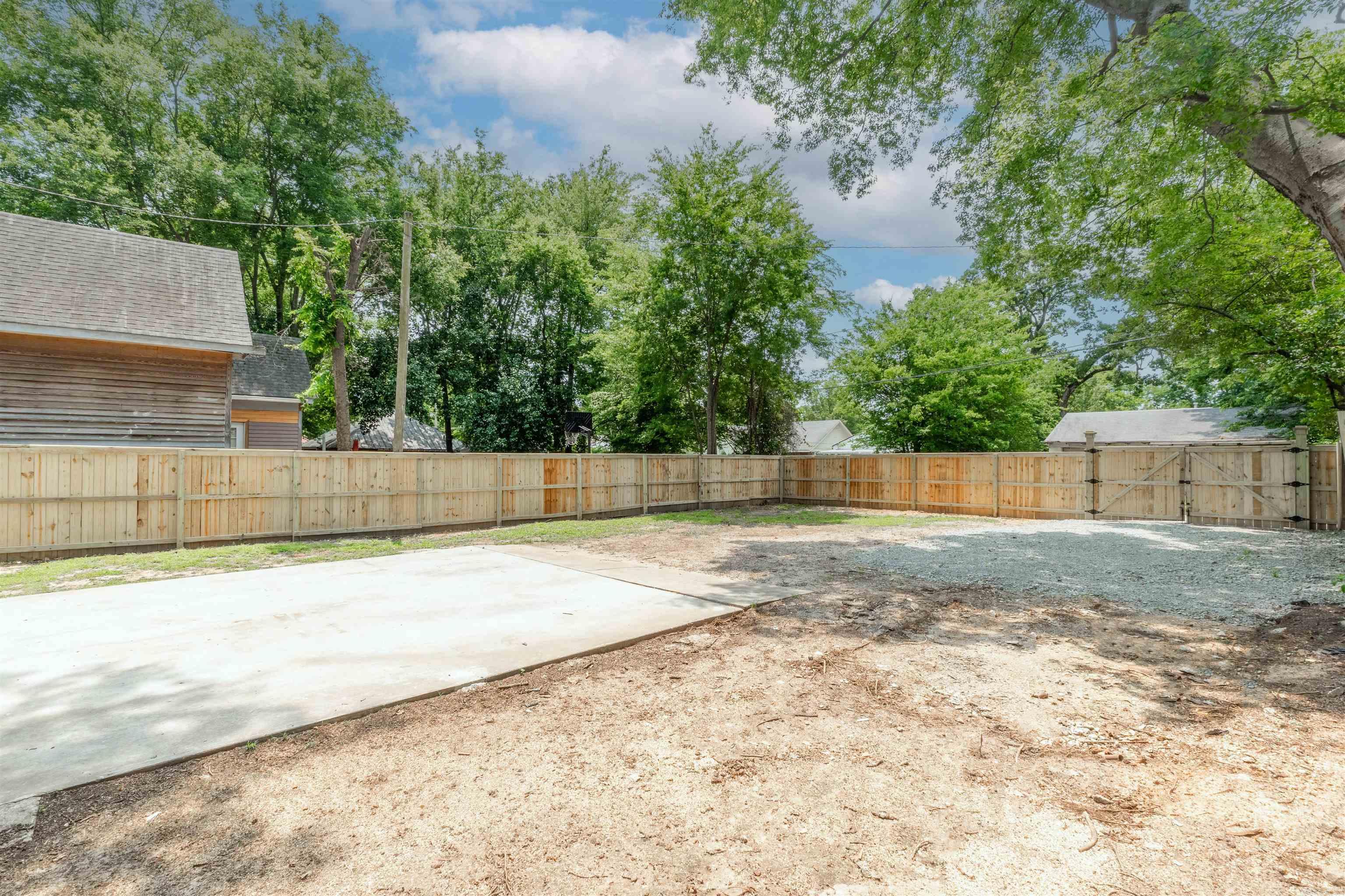 Weldon E Wrights - Residential