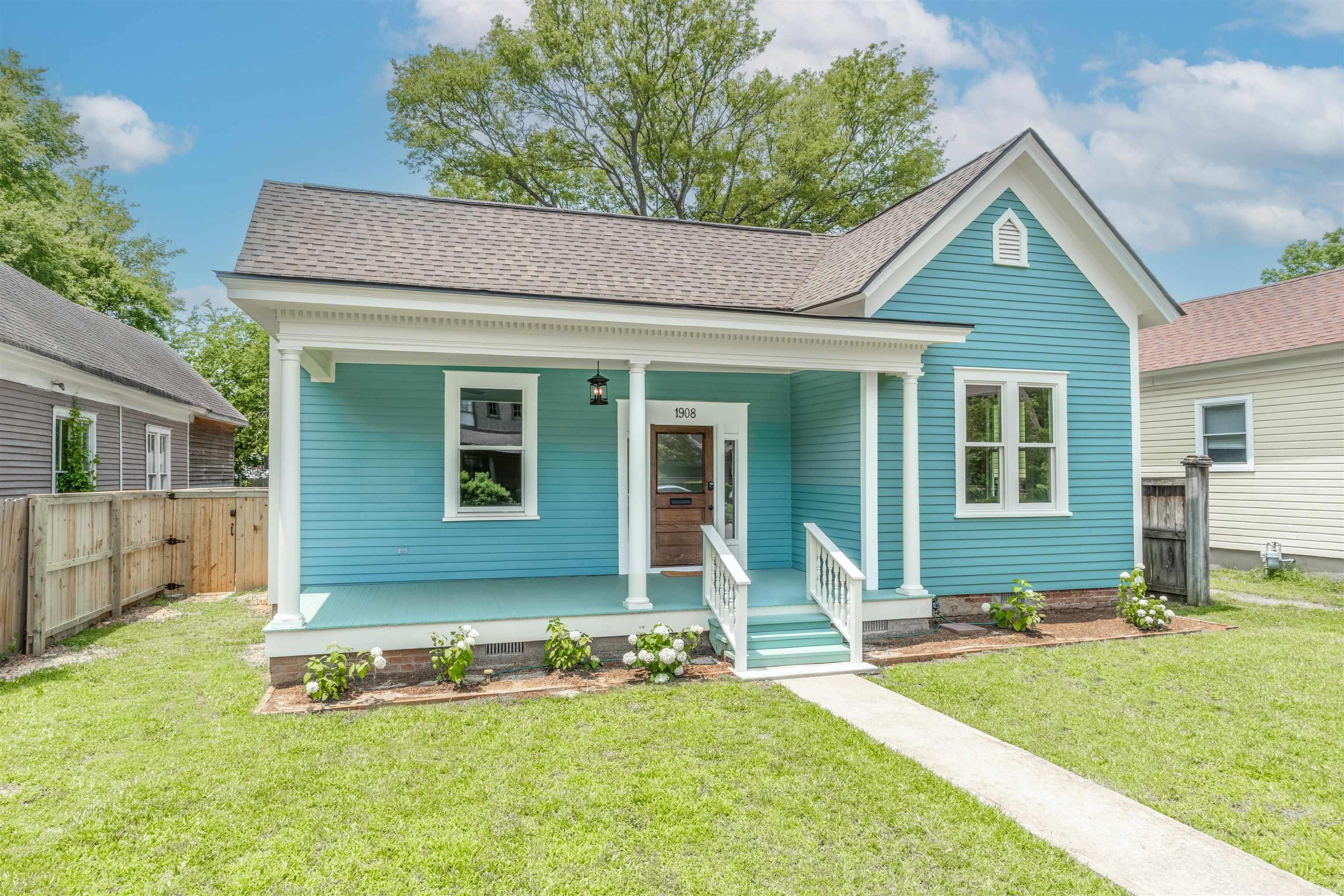 Weldon E Wrights - Residential