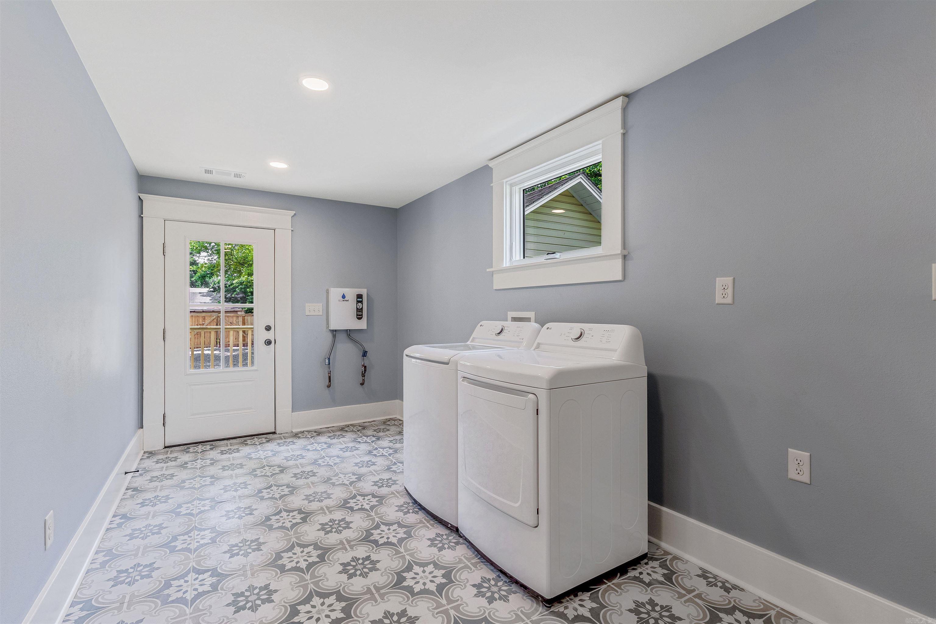 Weldon E Wrights - Residential