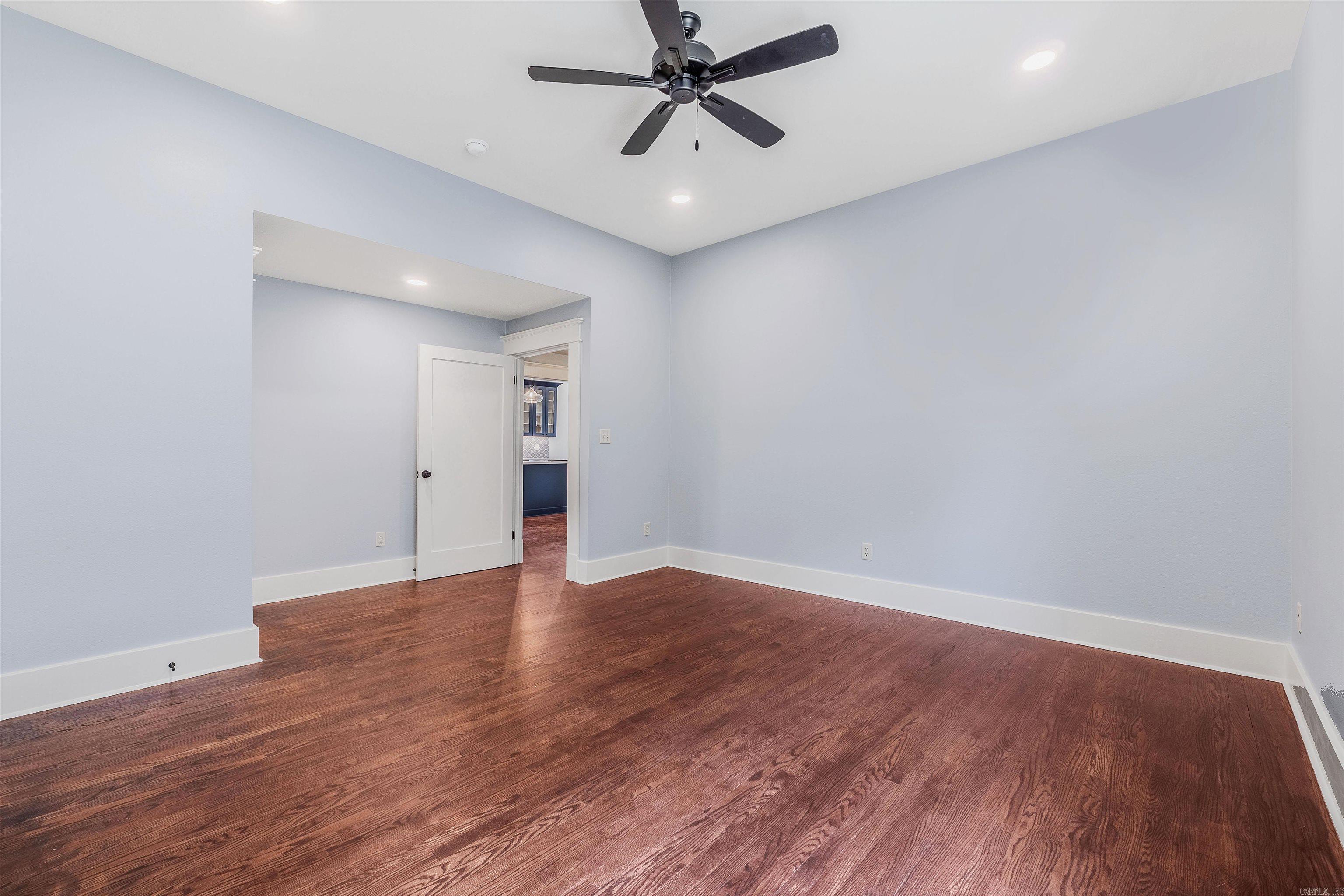 Weldon E Wrights - Residential