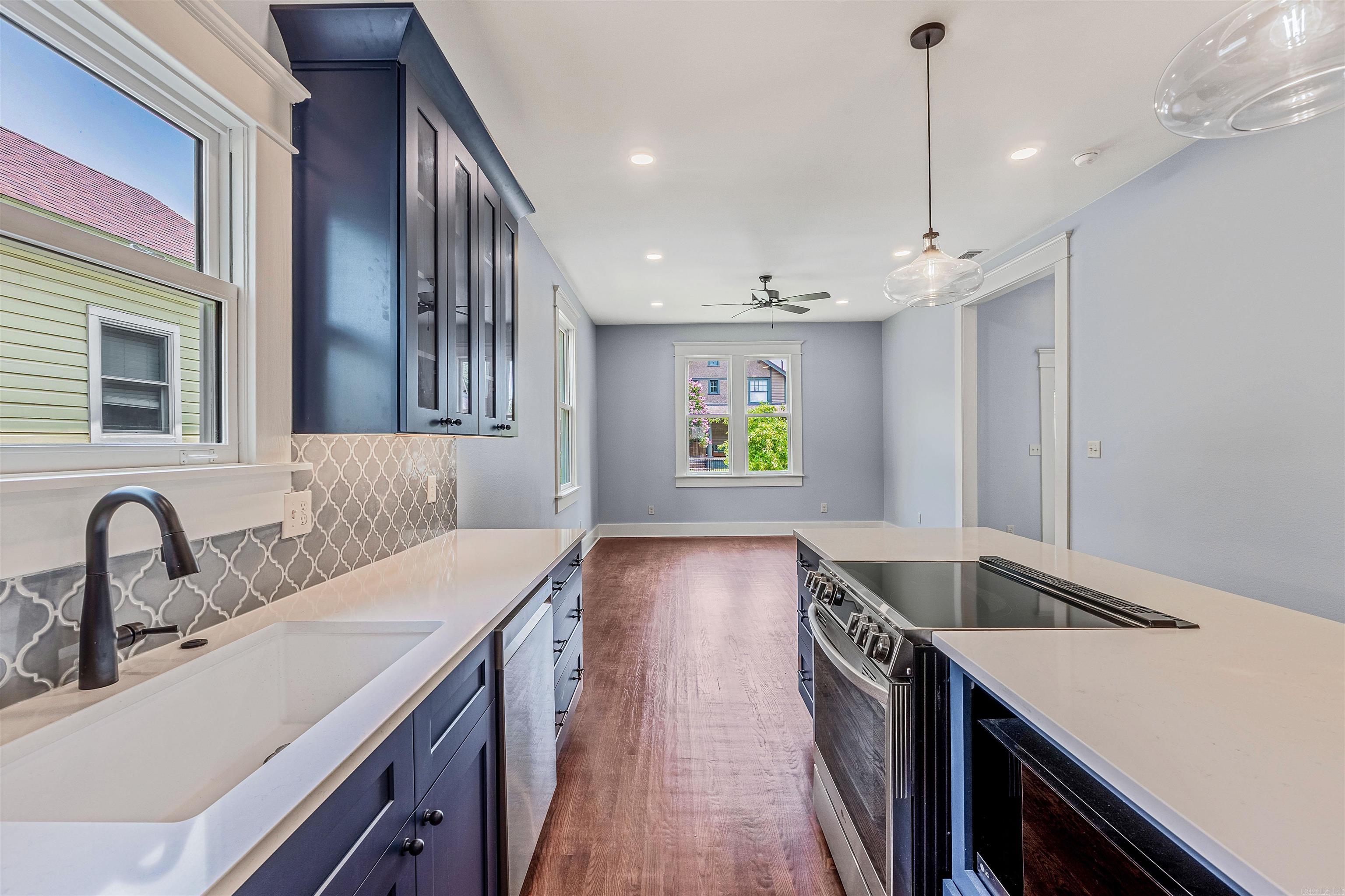 Weldon E Wrights - Residential