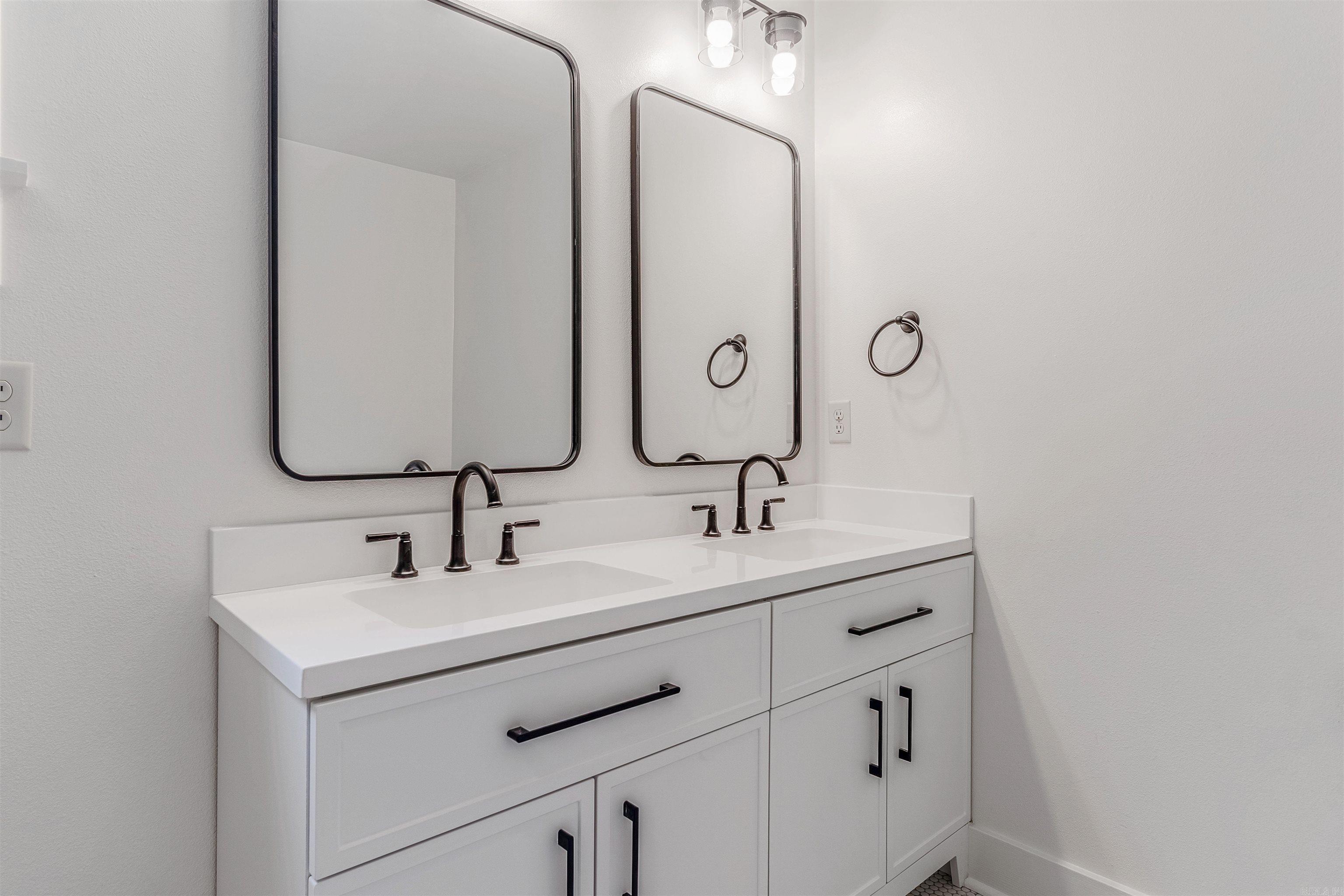 Weldon E Wrights - Residential