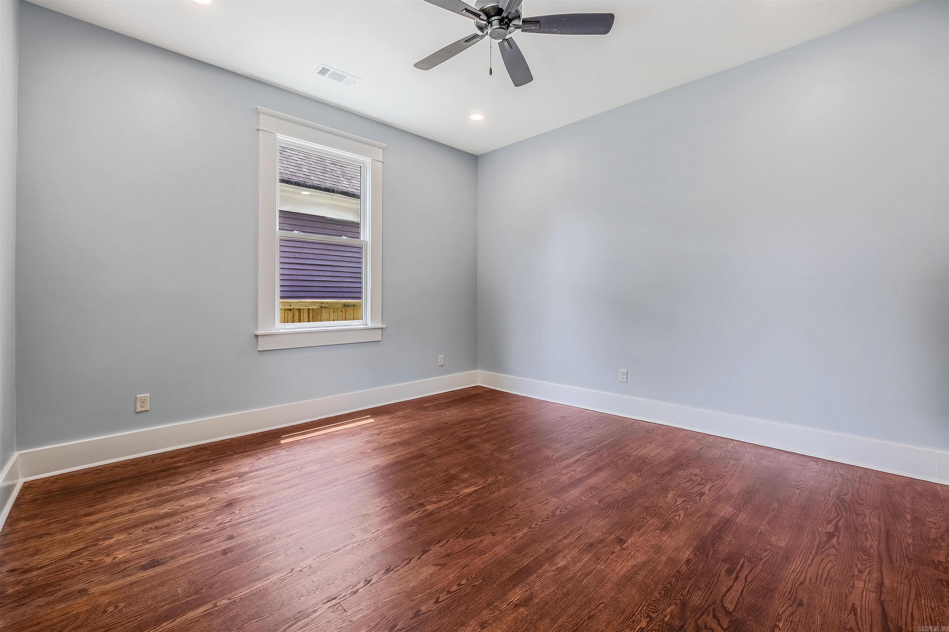 Weldon E Wrights - Residential