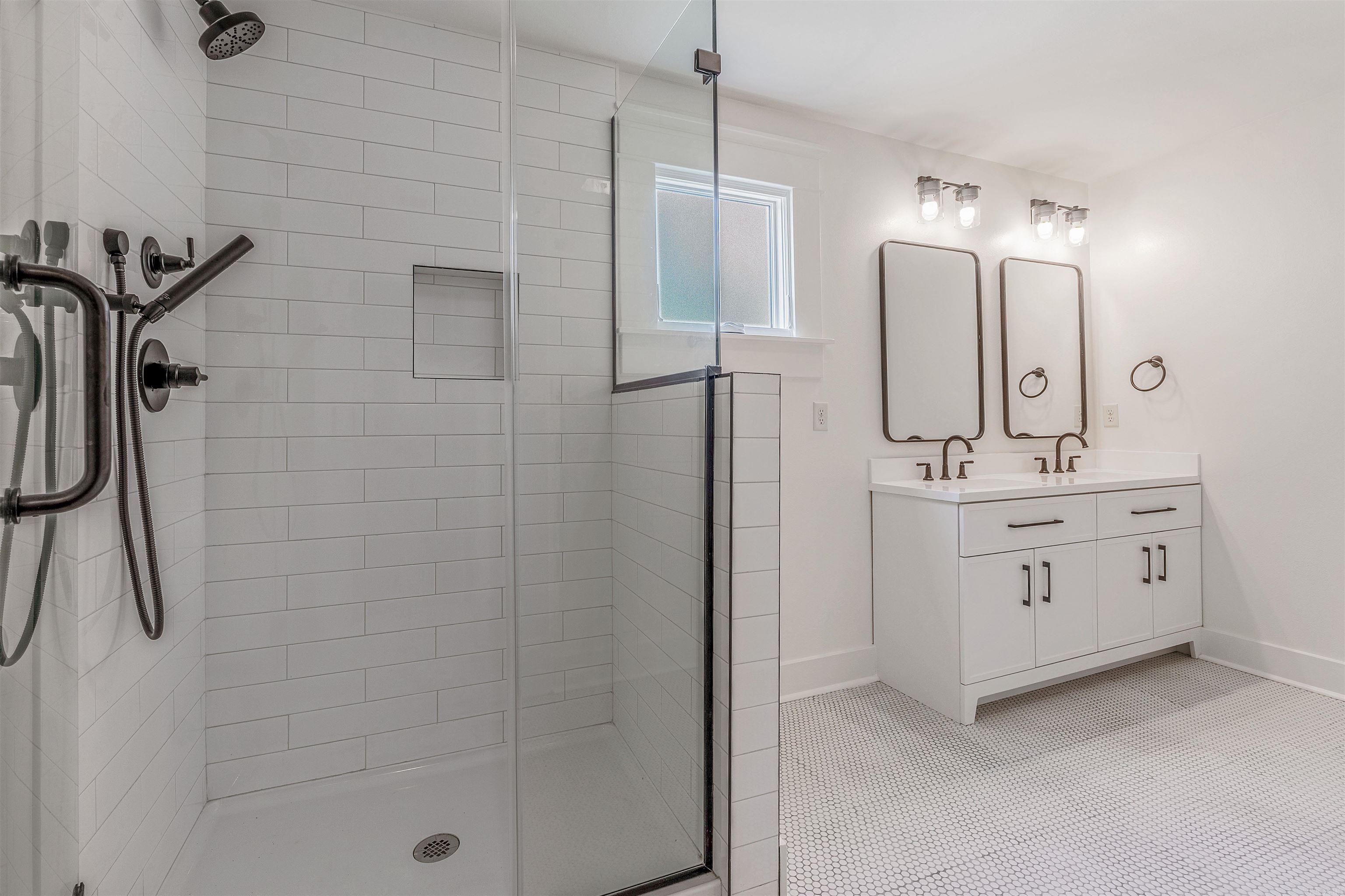 Weldon E Wrights - Residential