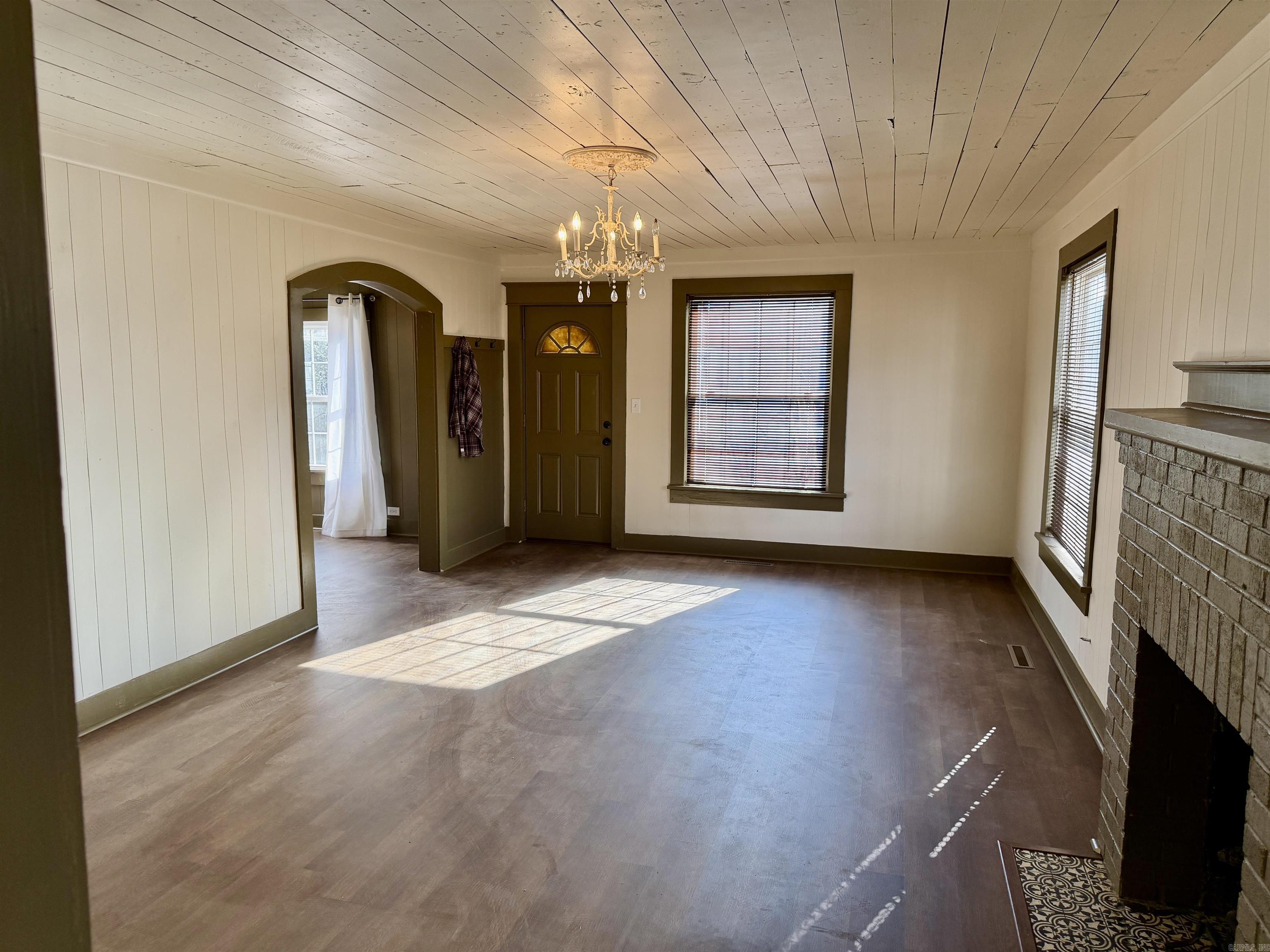 Metes & Bounds - Residential