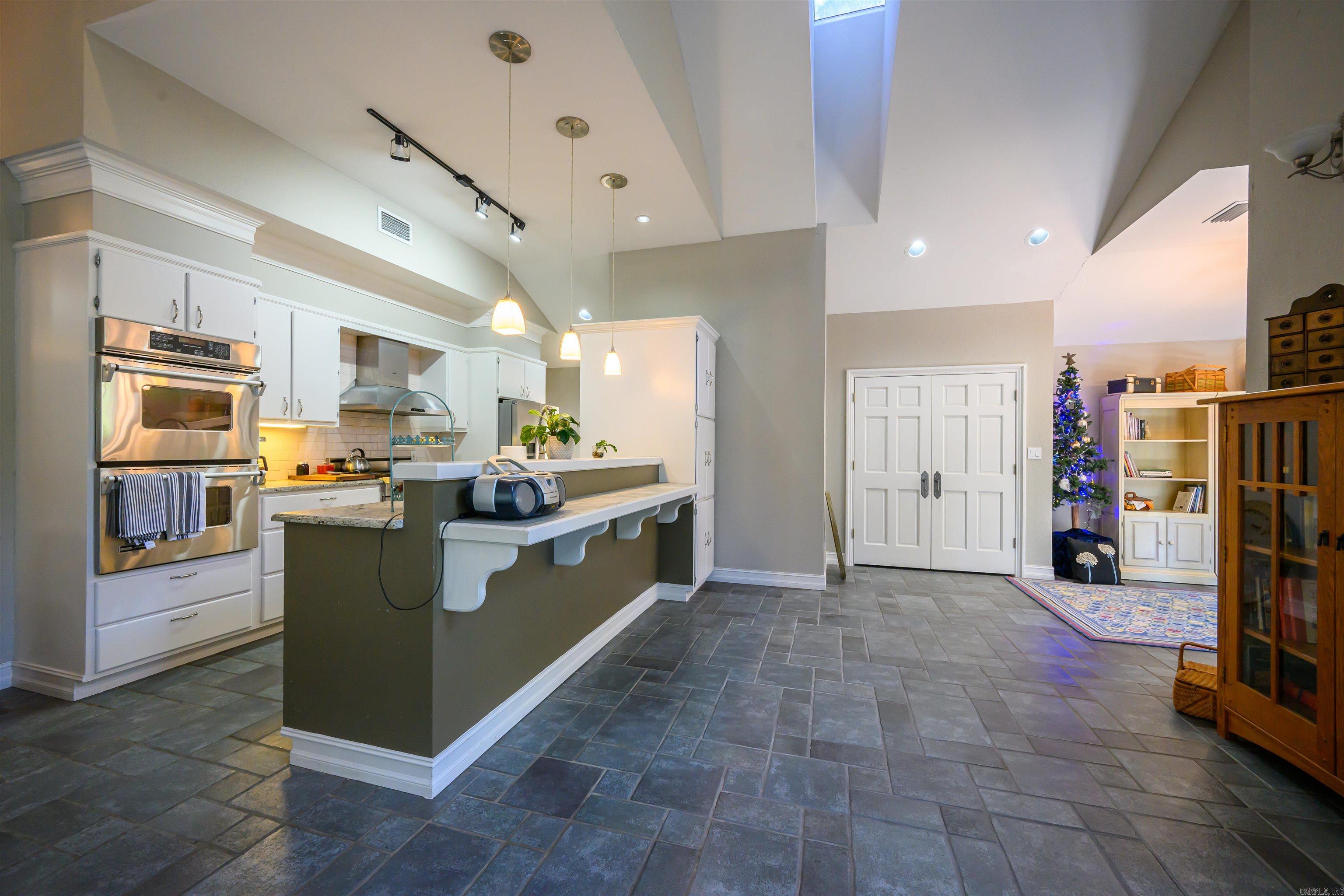 BRYANTS 2ND EAST - Residential