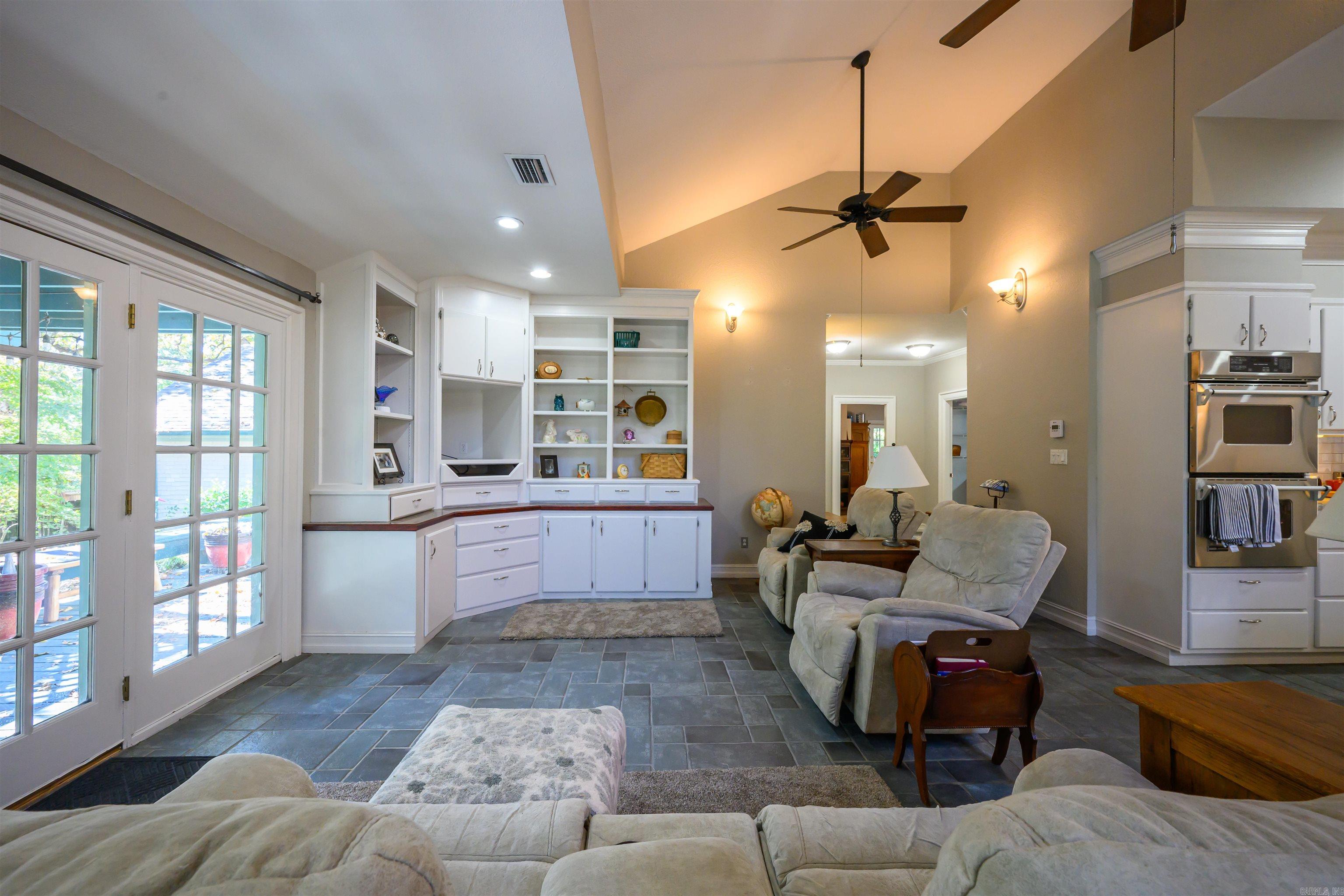 BRYANTS 2ND EAST - Residential