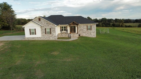 Photo of 392 County Road 3333, Clarksville, AR 72830 (MLS # 26042837)