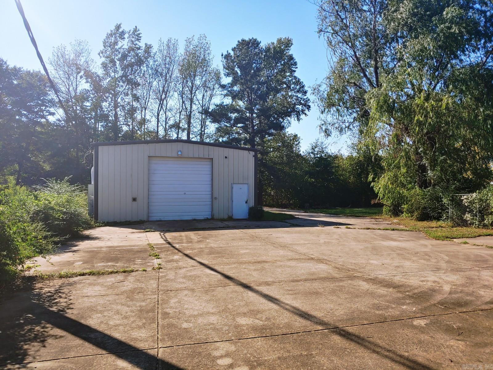 Metes & Bounds - Commercial Sale