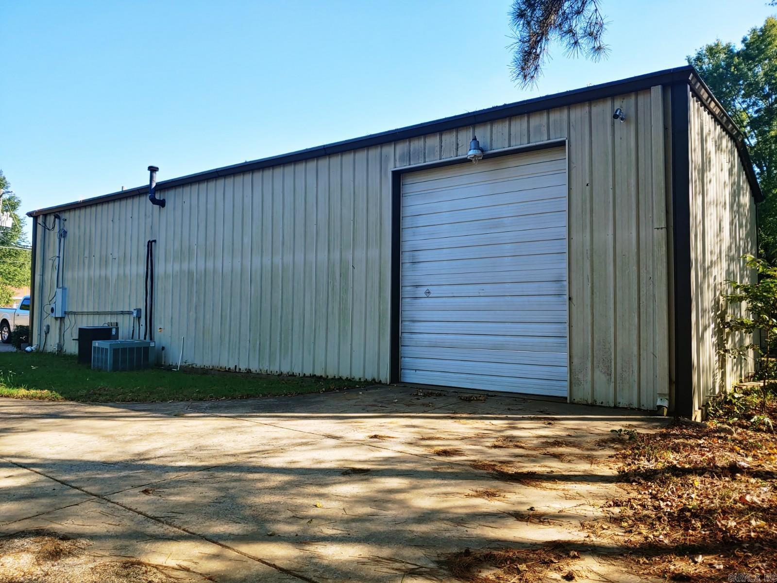 Metes & Bounds - Commercial Sale