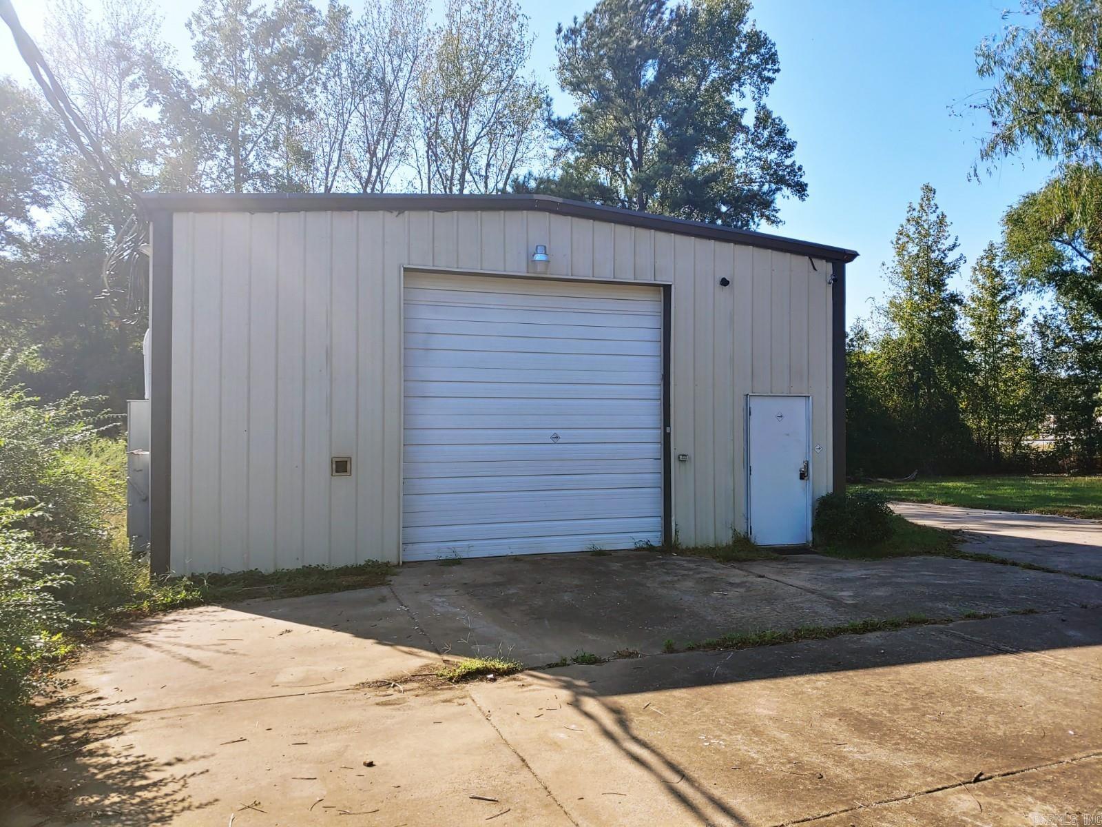 Metes & Bounds - Commercial Sale