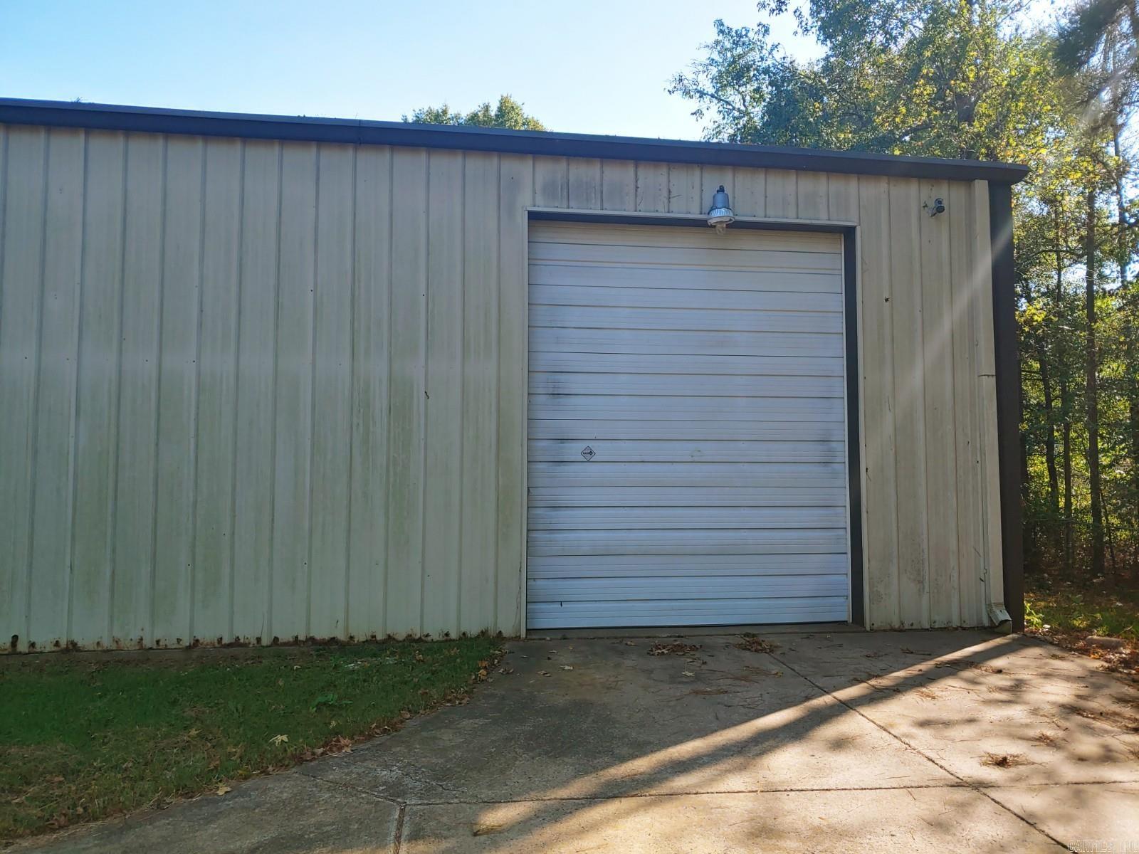 Metes & Bounds - Commercial Sale